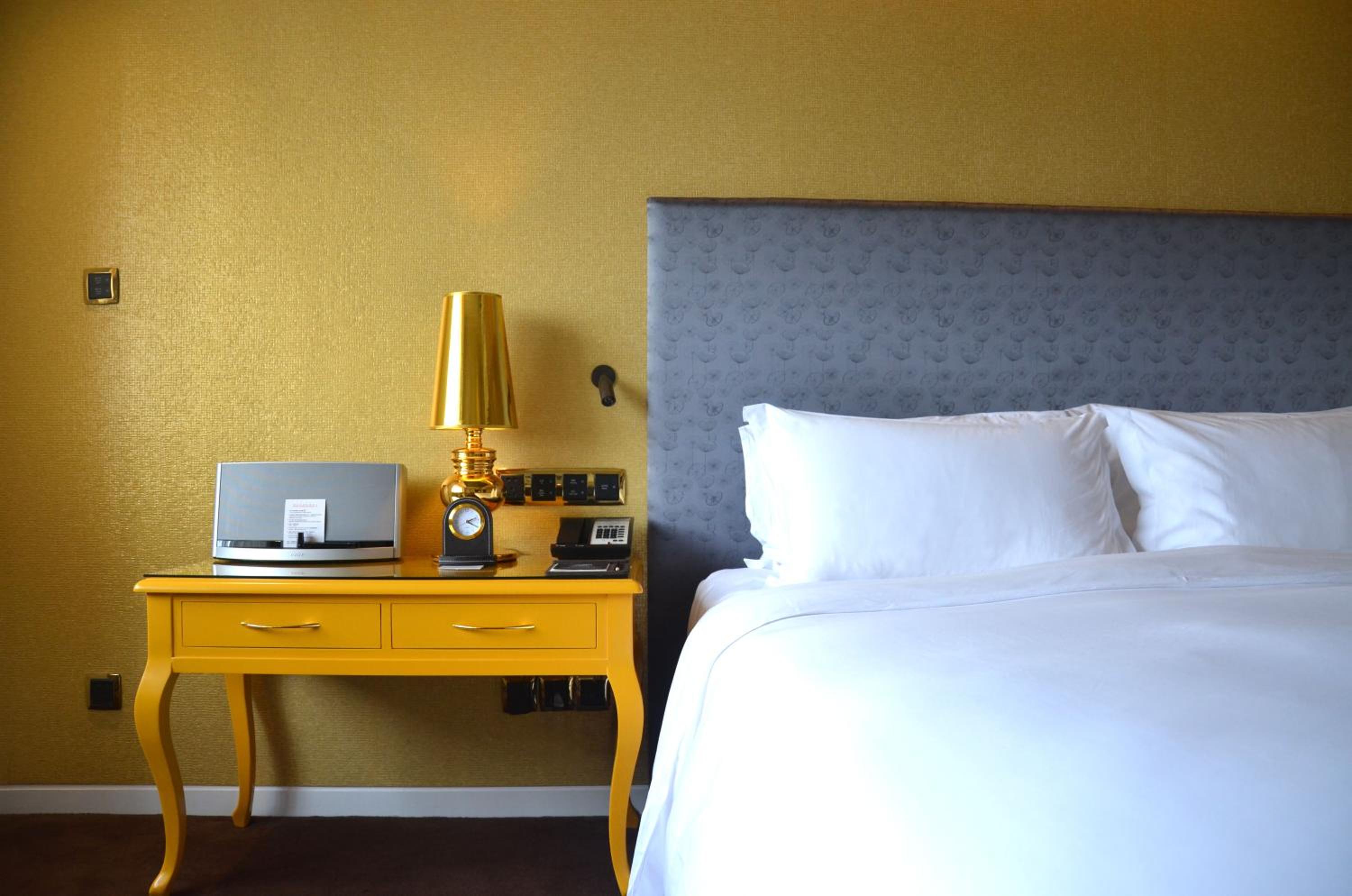 LUXURY ROOM with 1 King Size Bed, Club Millésime Access