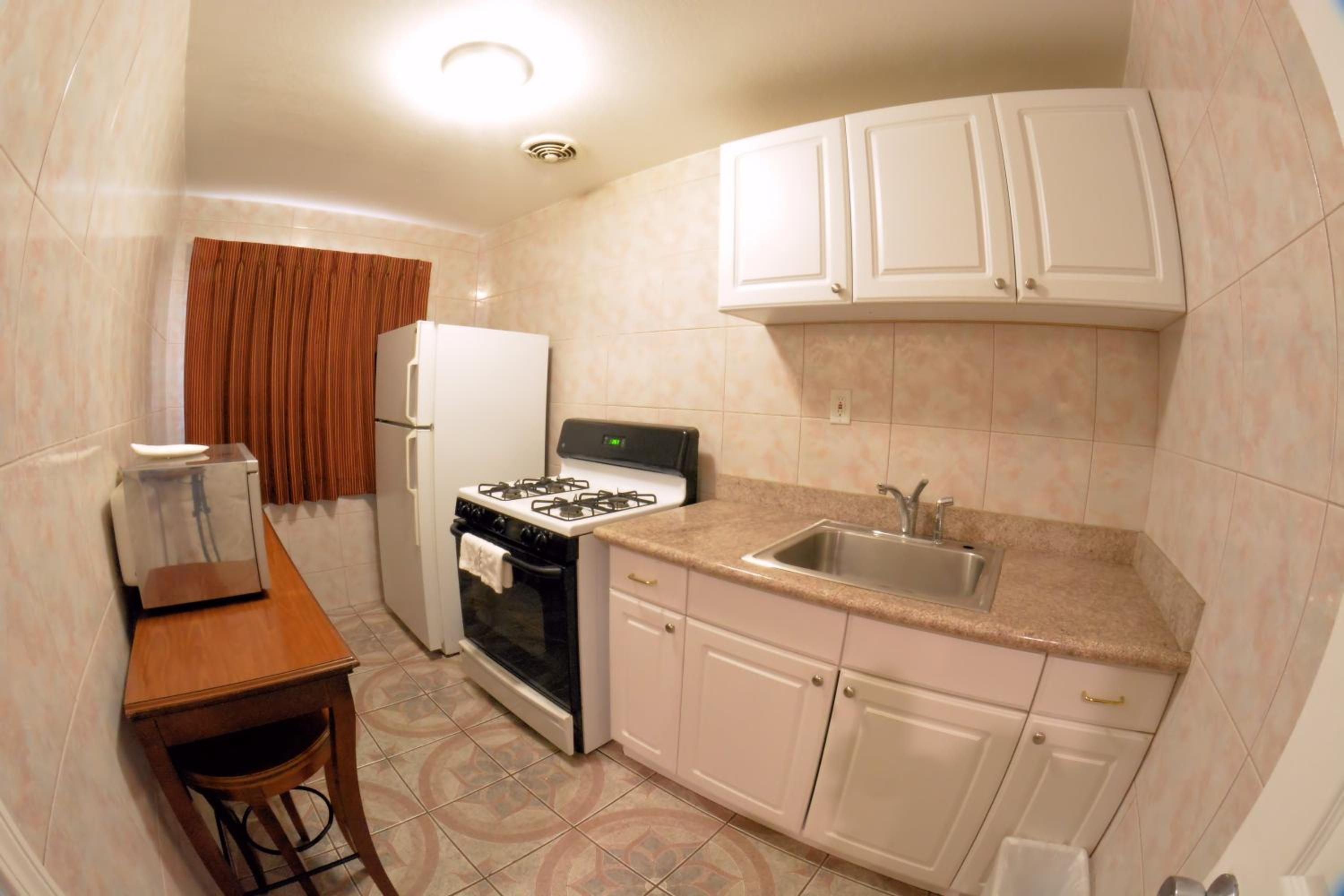 Deluxe King Room with Kitchen