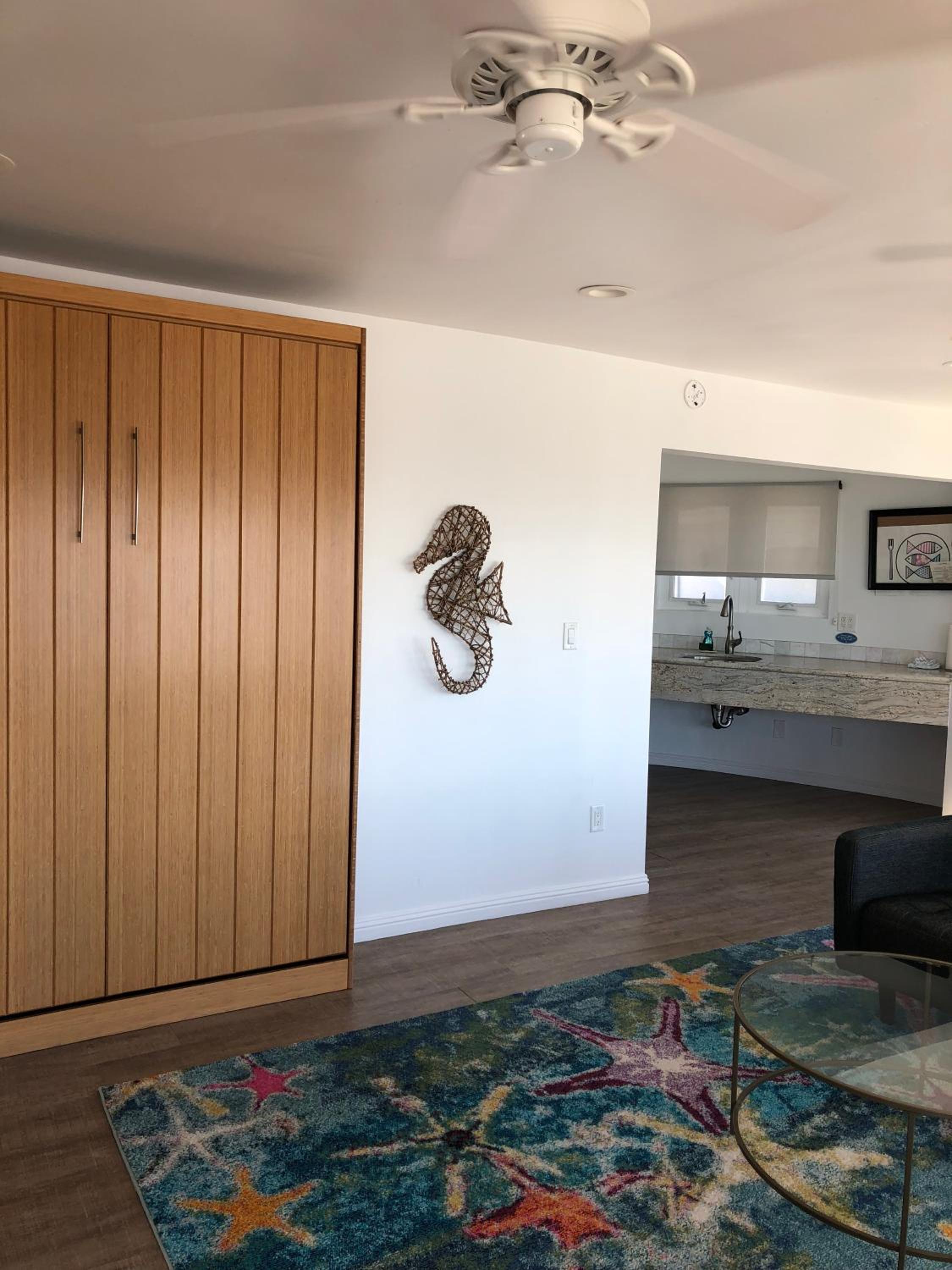 Deluxe One-Bedroom Suite - Ocean Front