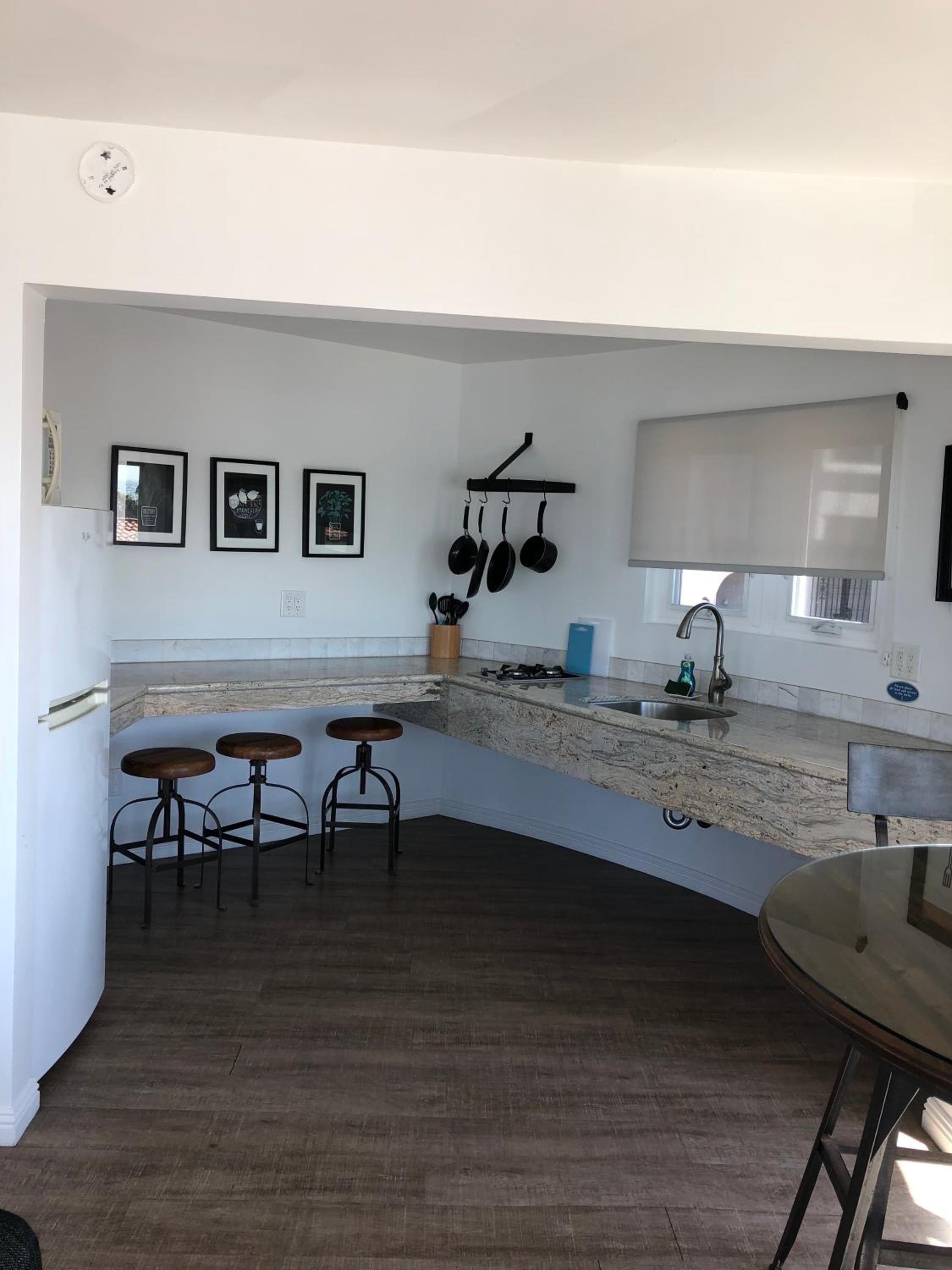 Deluxe One-Bedroom Suite - Ocean Front