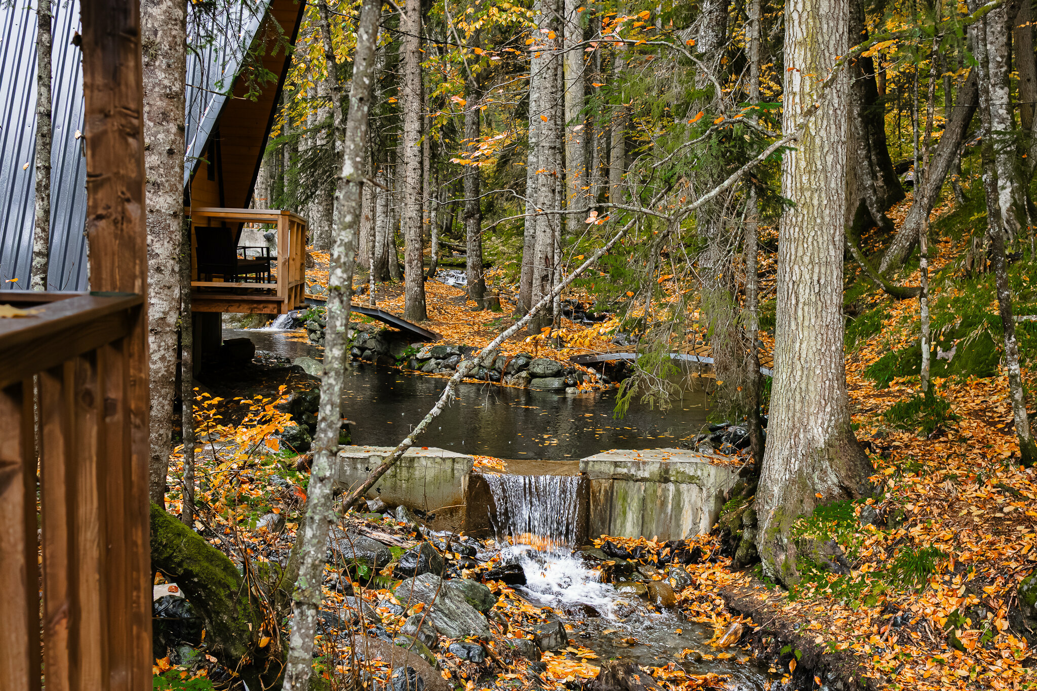 Дом Афрейм  у горной речки