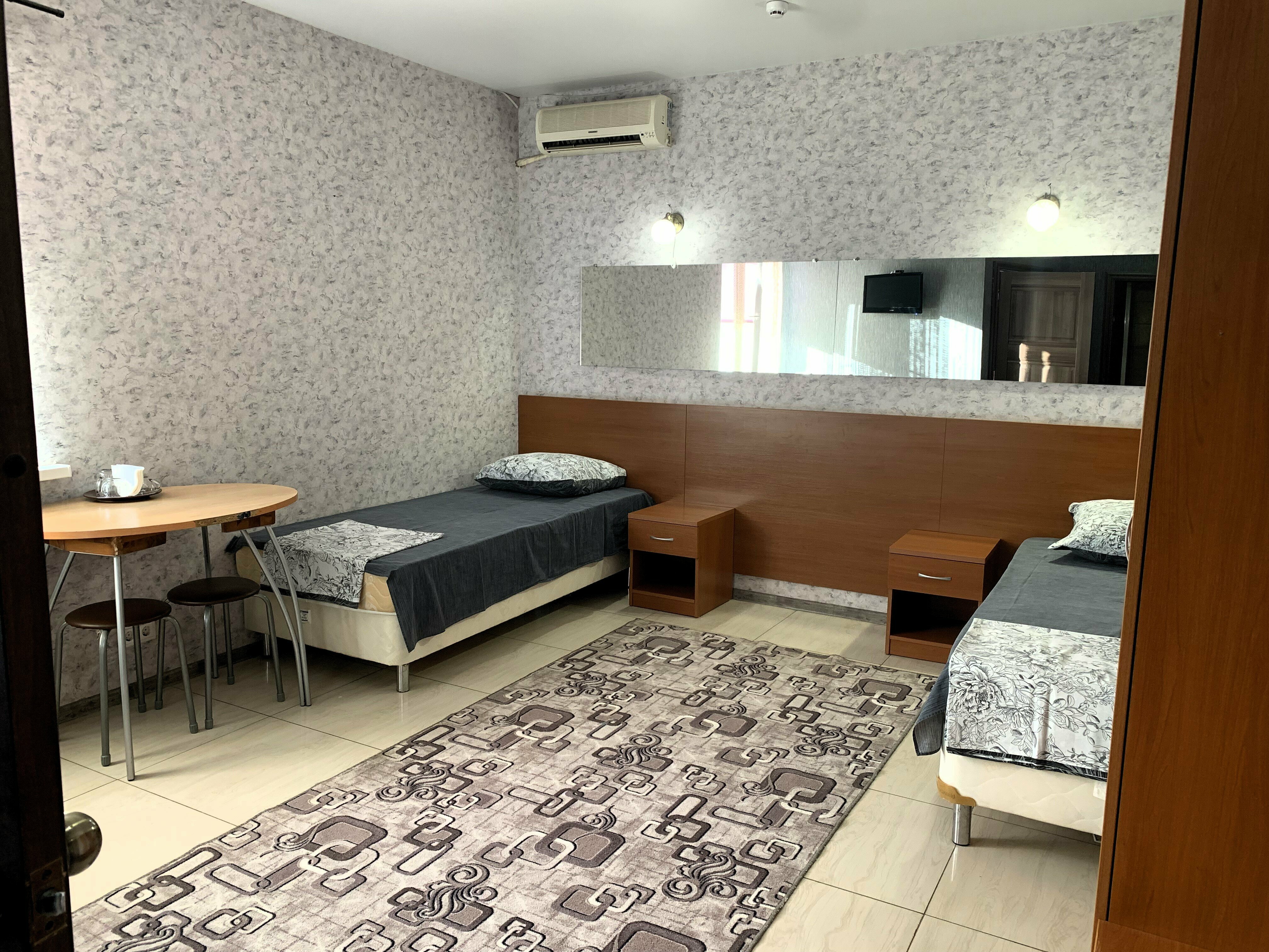 Четырехместный номер эконом-класса