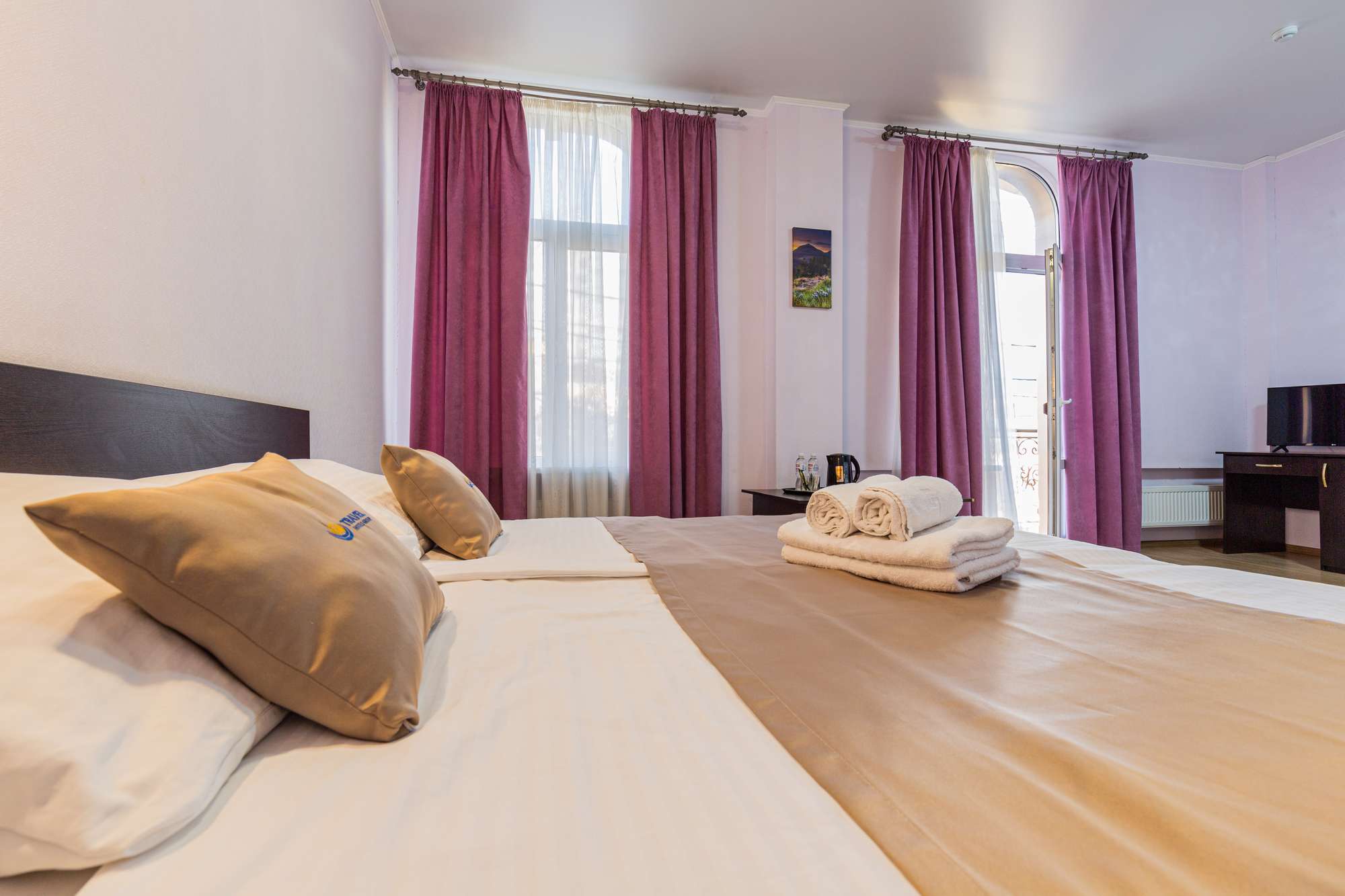 Полулюкс с балконом