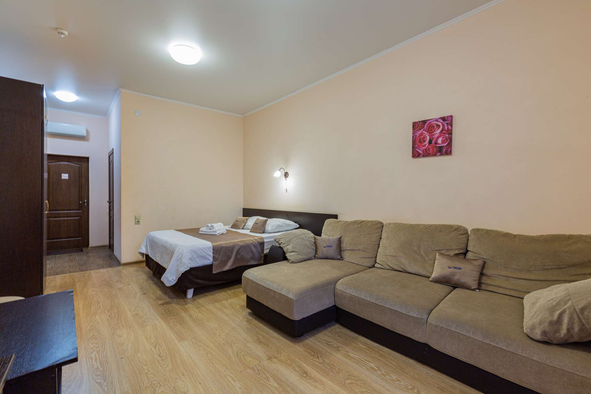 Улучшенный номер с балконом