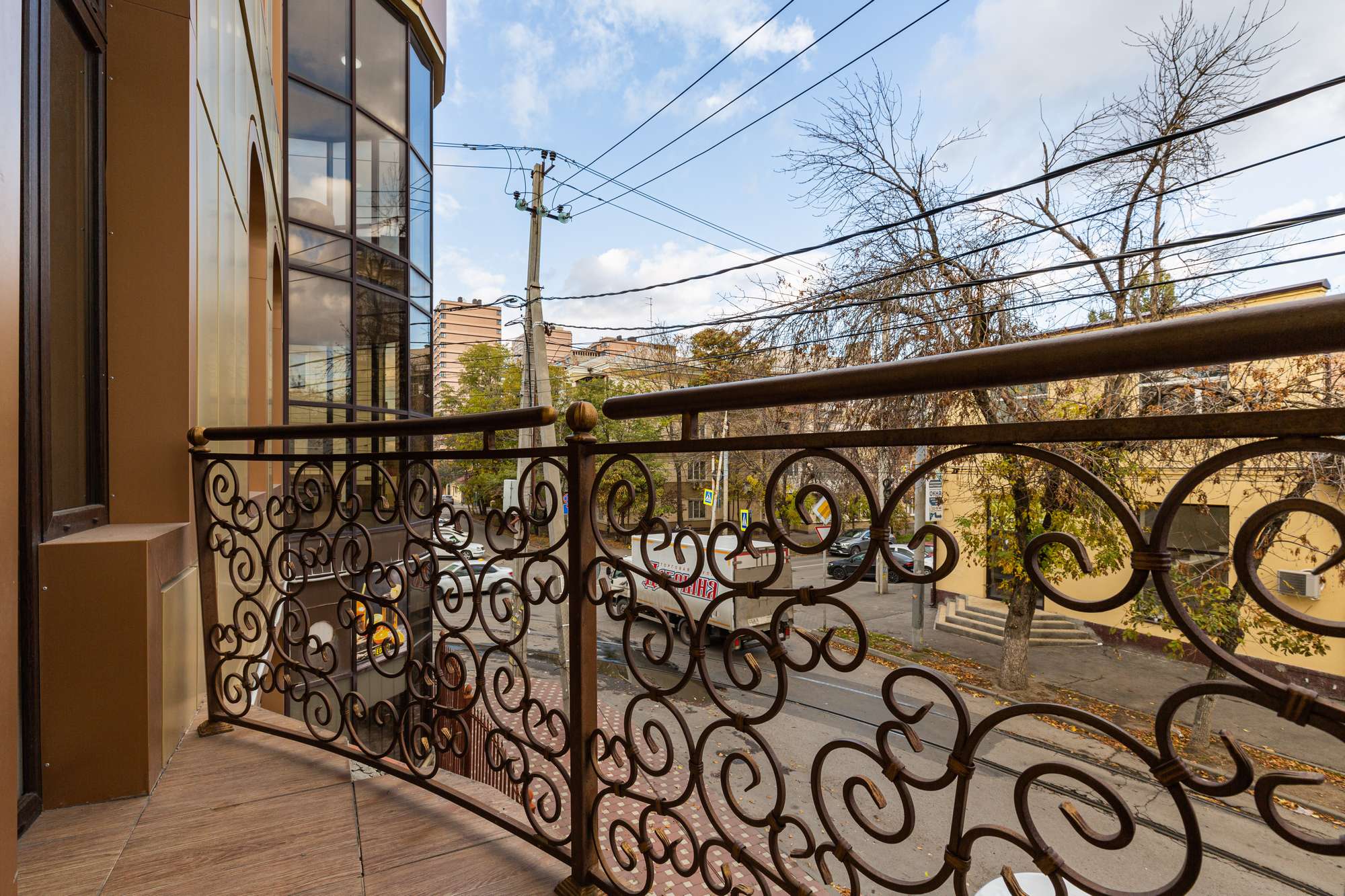 Полулюкс с балконом