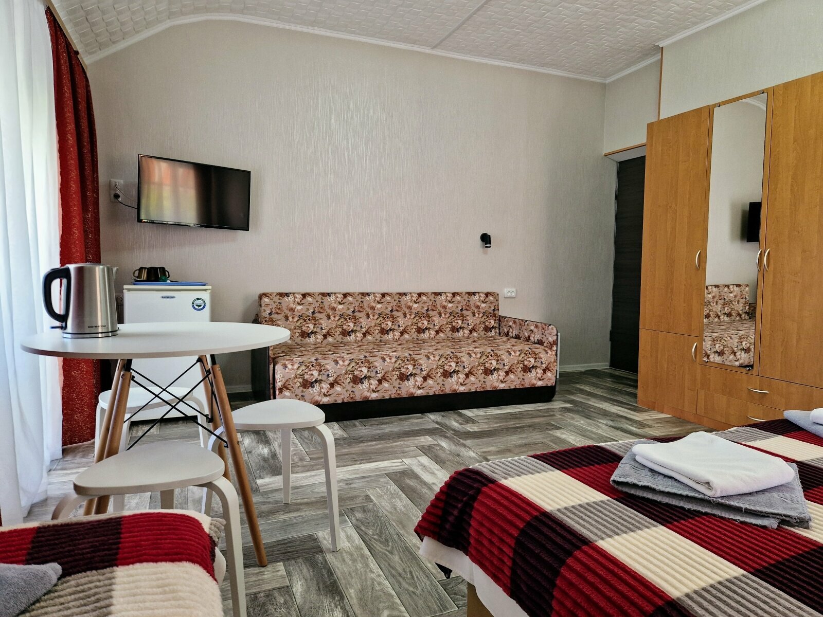 Семейный номер с балконом