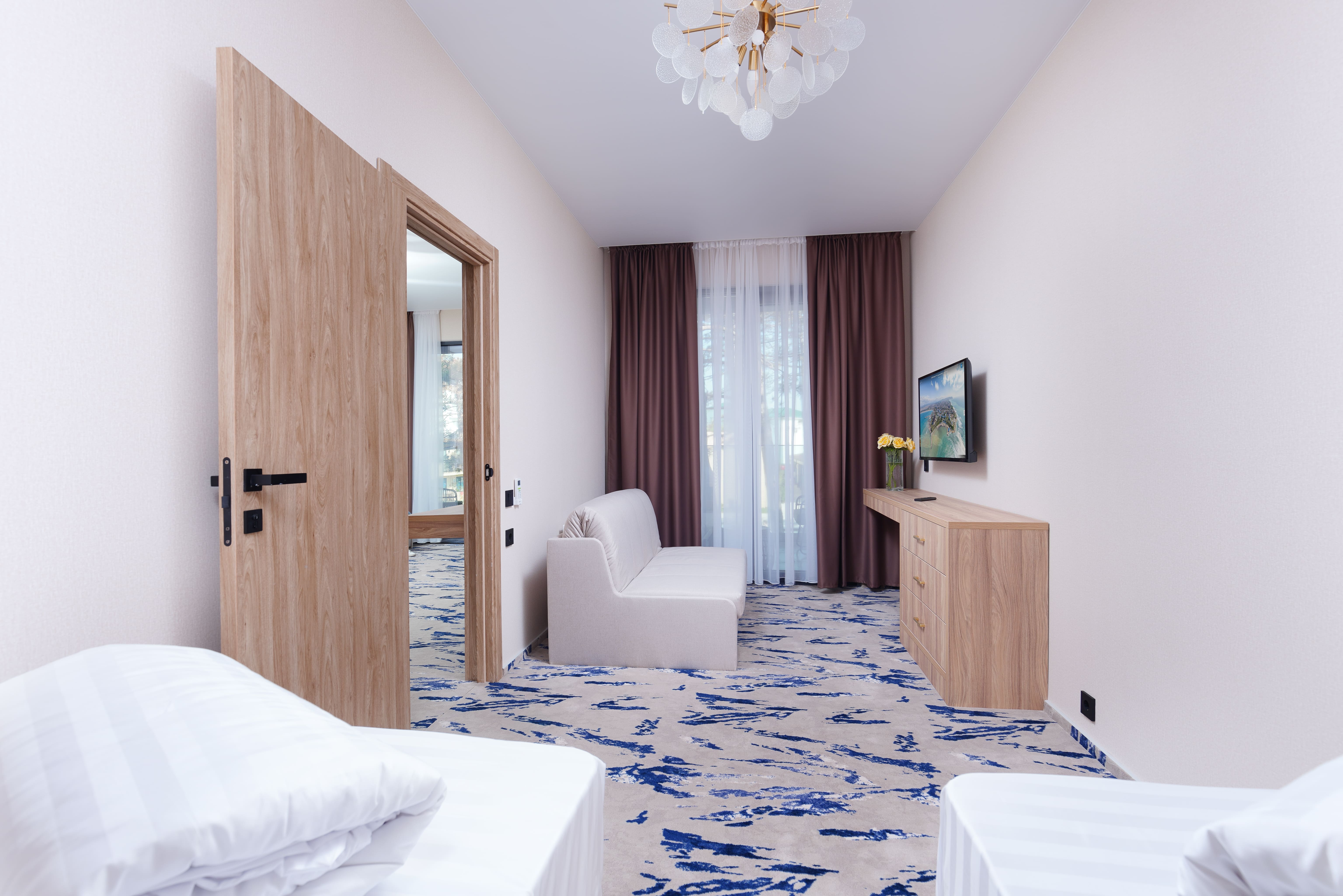 SEA VILLAGE SUITE SWIM UP NEW