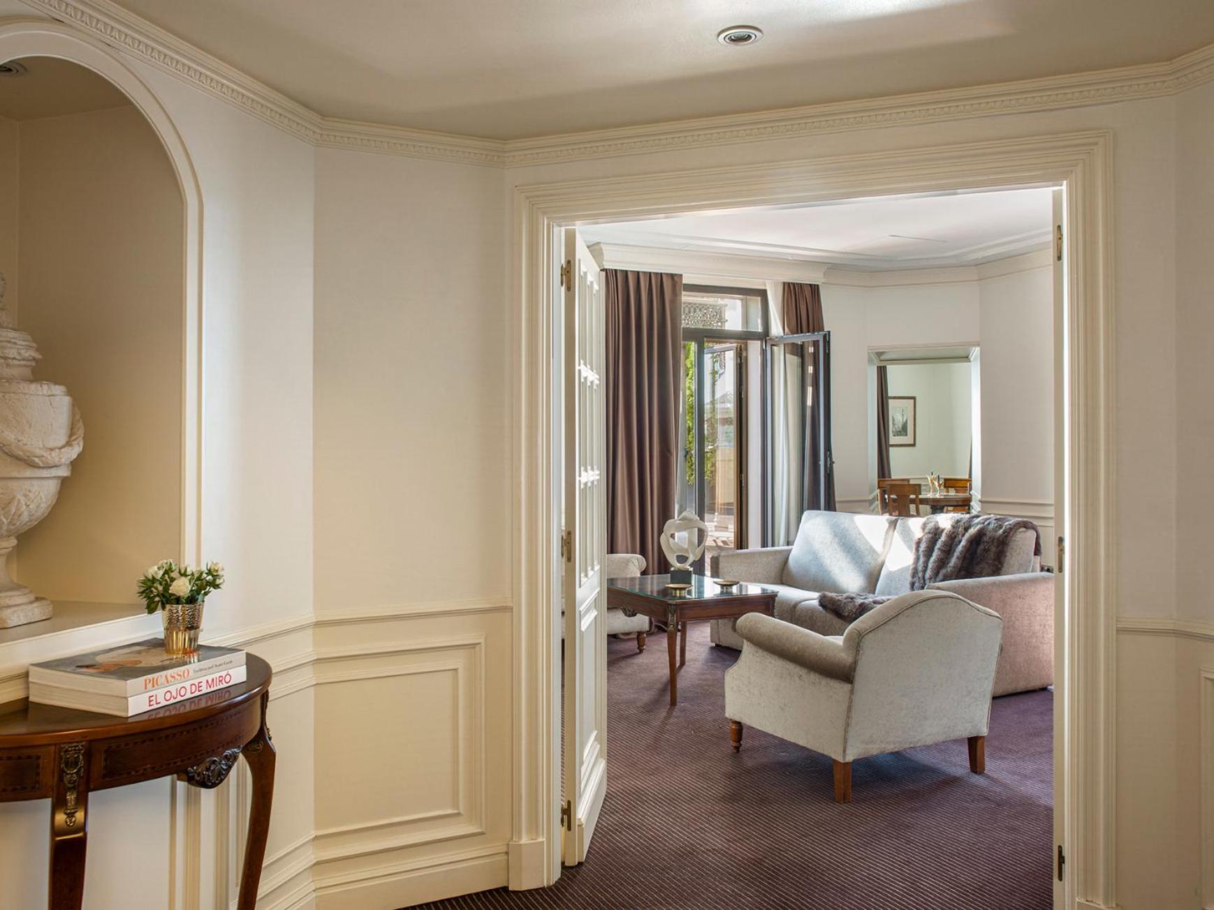Castellana Presidential Suite Red Level