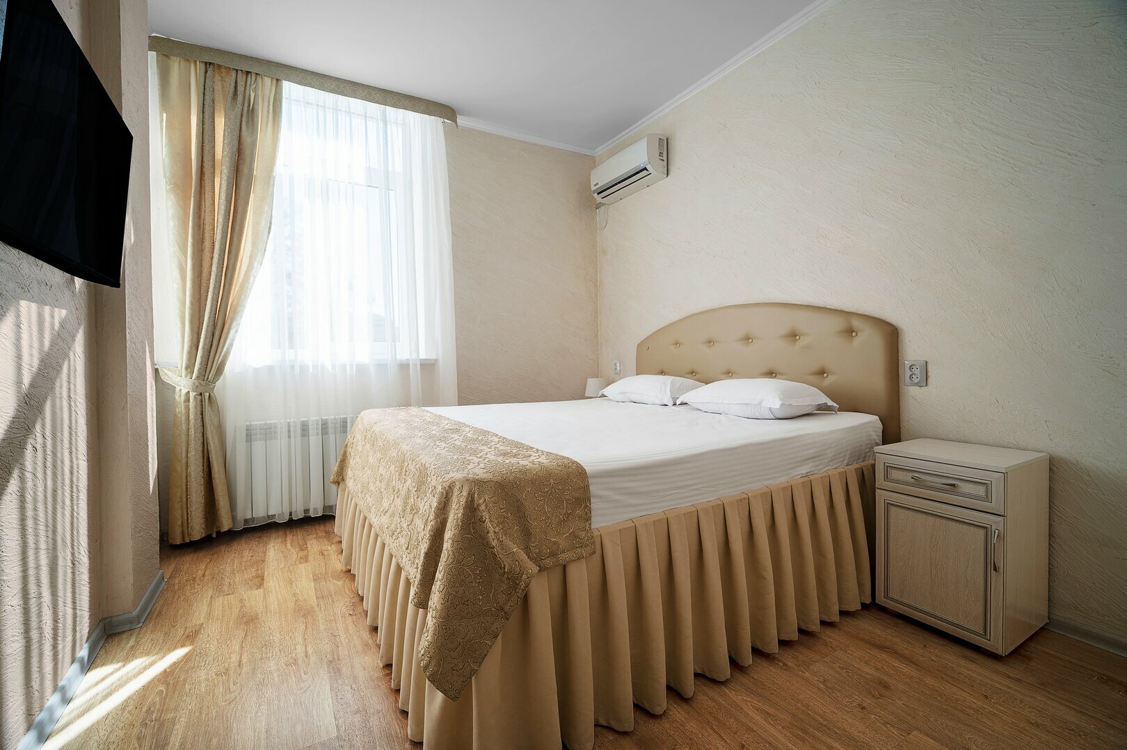 Люкс двухкомнатный с ванной