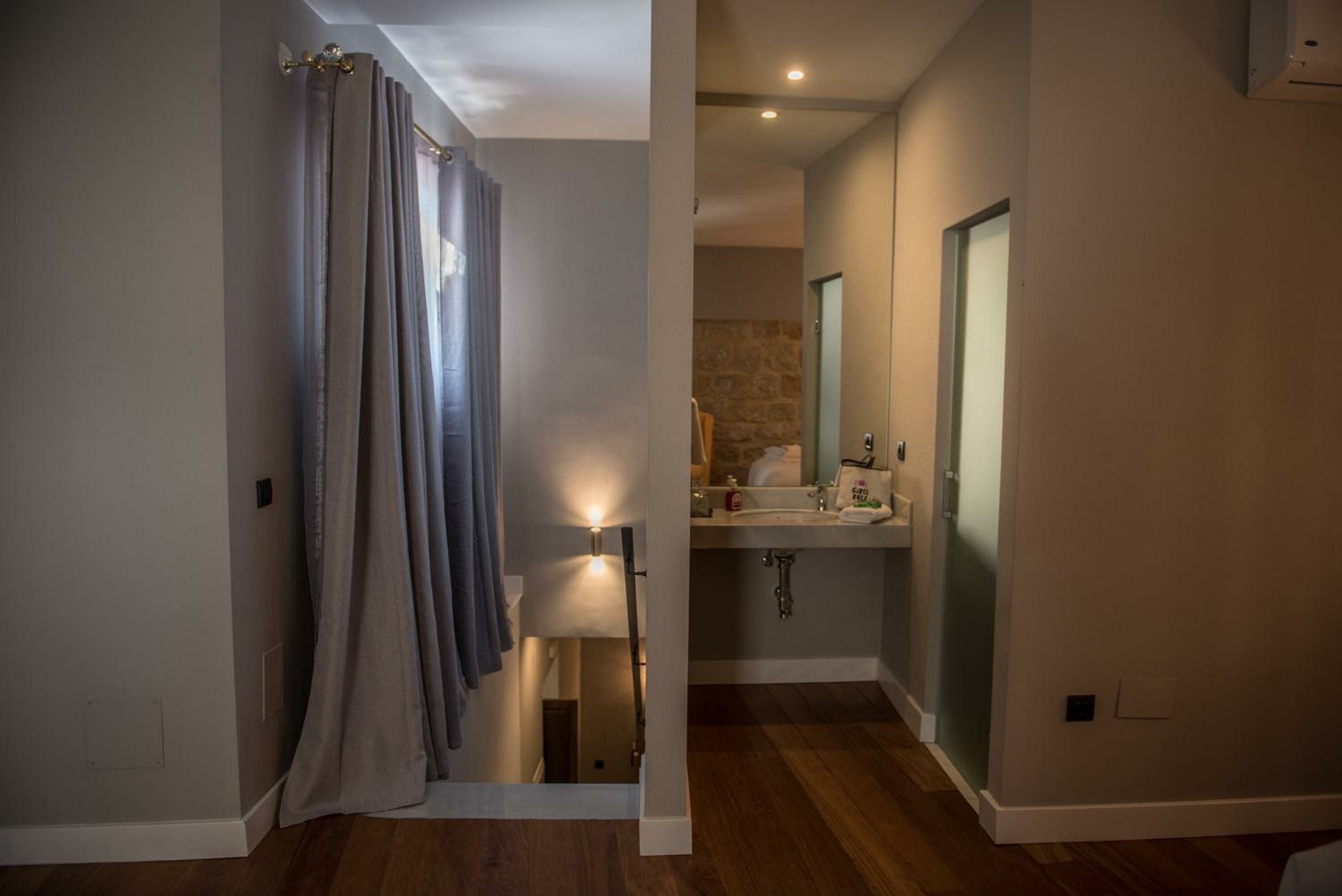  Double Duplex Deluxe Room