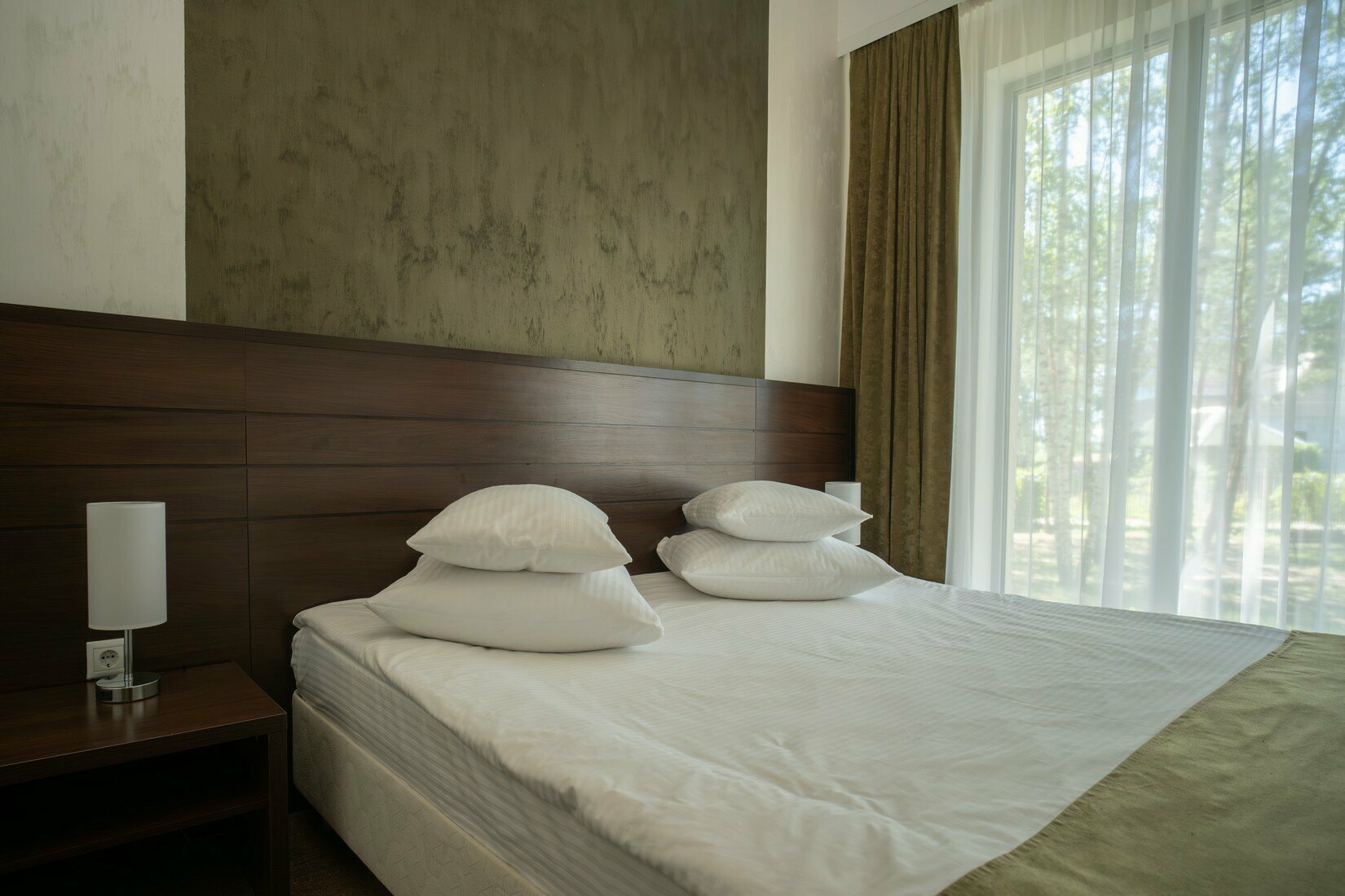 Люкс с кроватью размера «king-size» и балконом