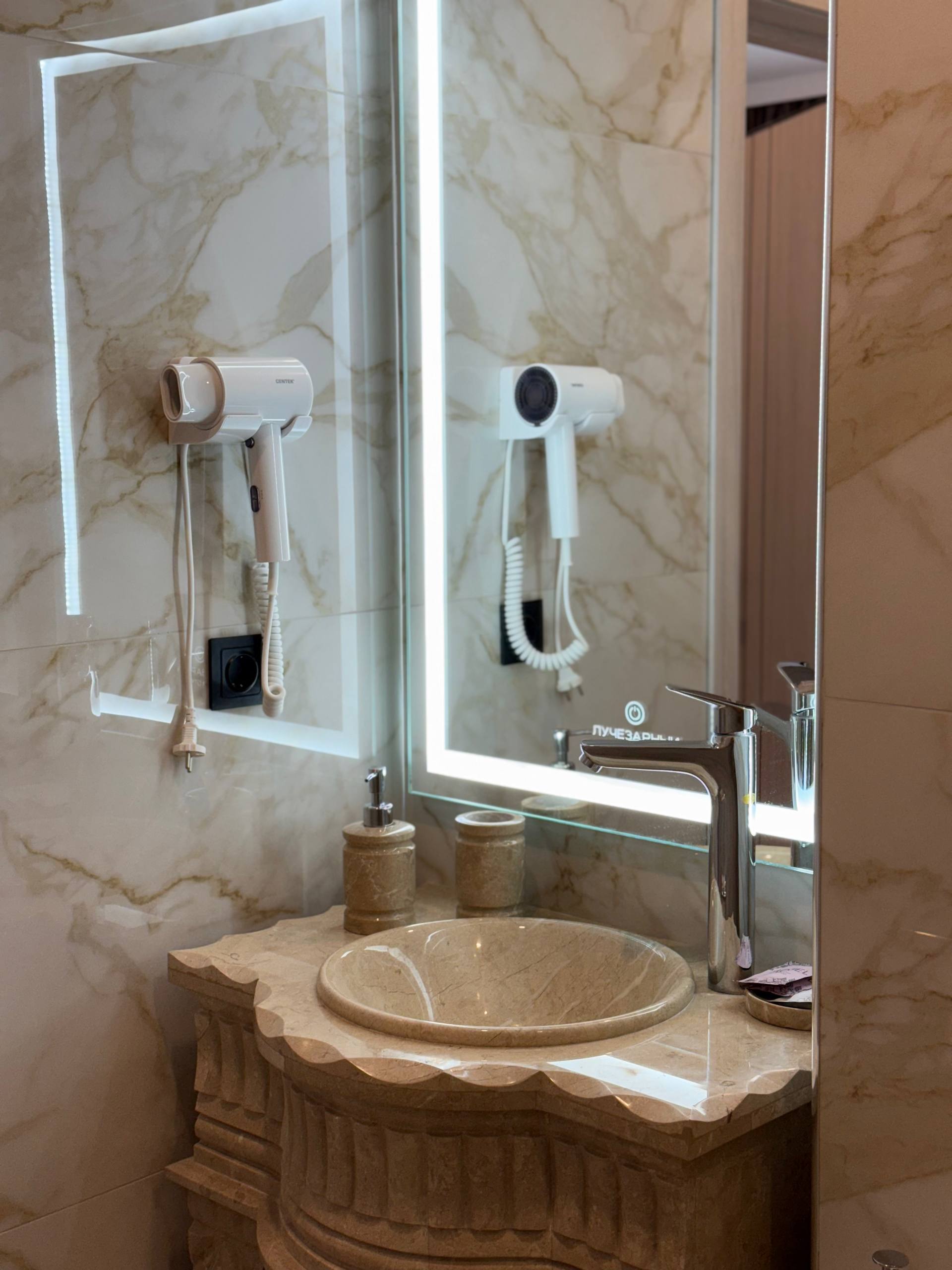 Двухместный номер Делюкс с 1 кроватью или 2 отдельными кроватями и балконом