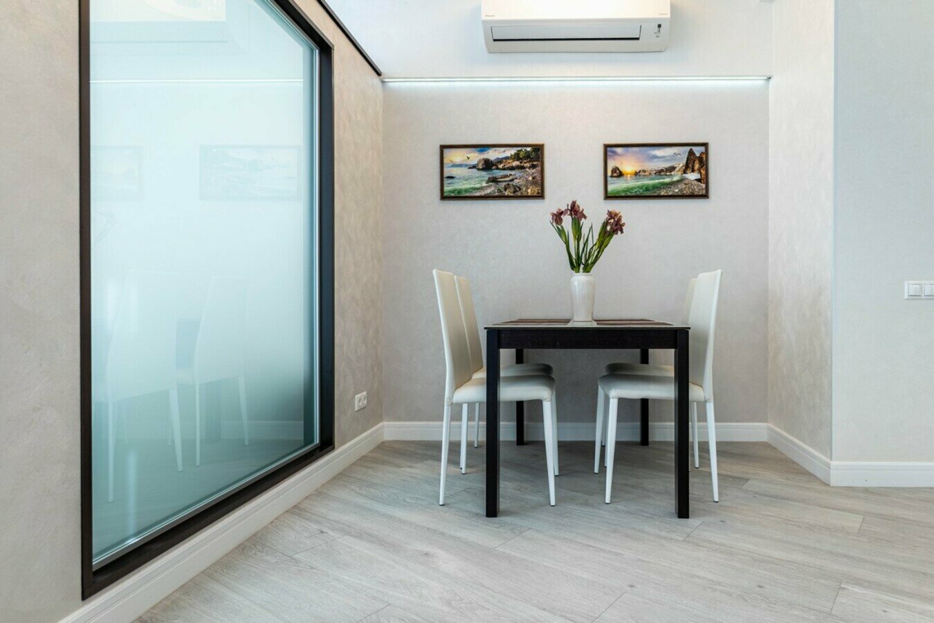 Дизайнерская студия с балконом! Пляж и набережная в 5 минутах!