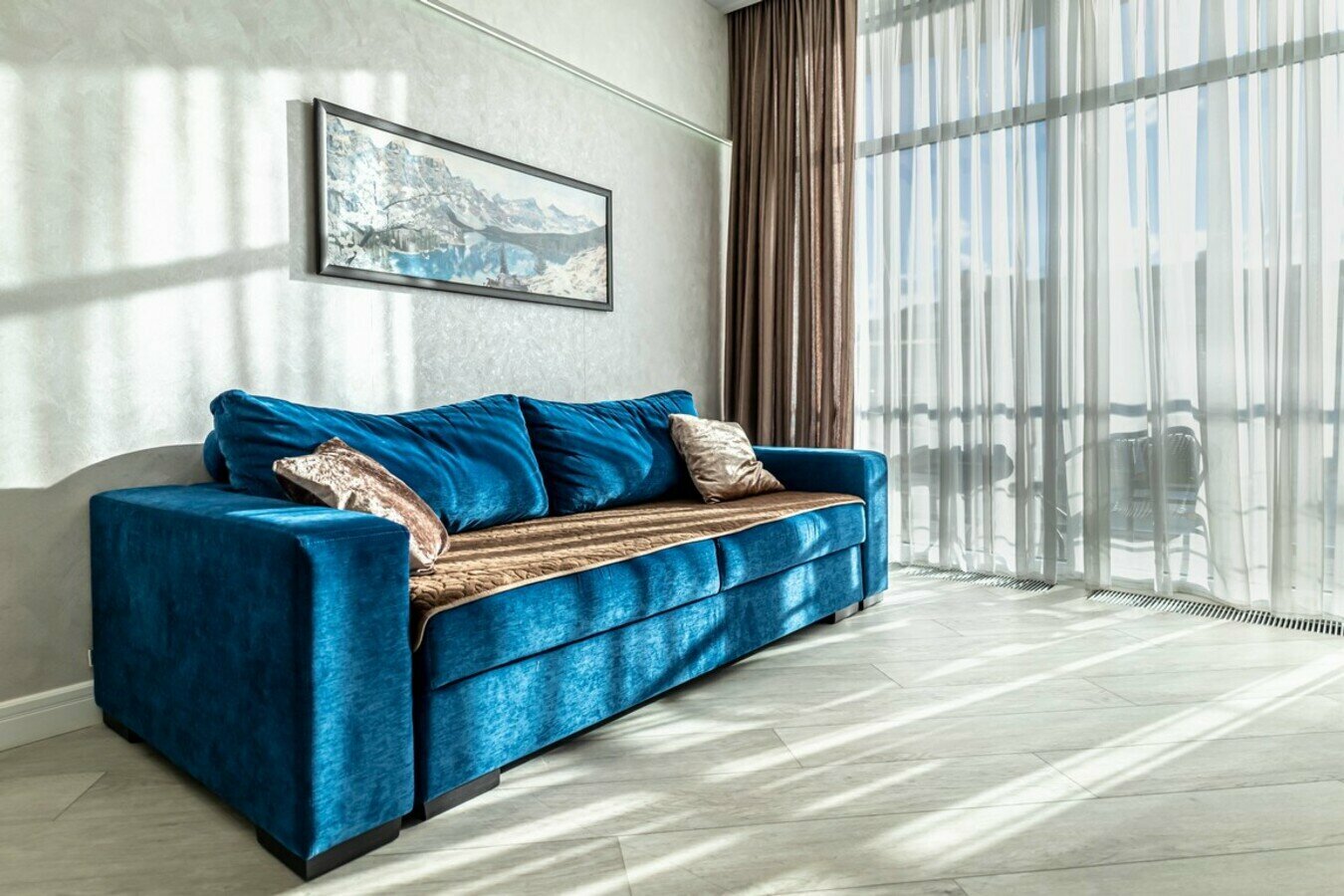 Дизайнерский апартамент с балконом! Пляж и набережная в 5 минутах! Центр Сочи!