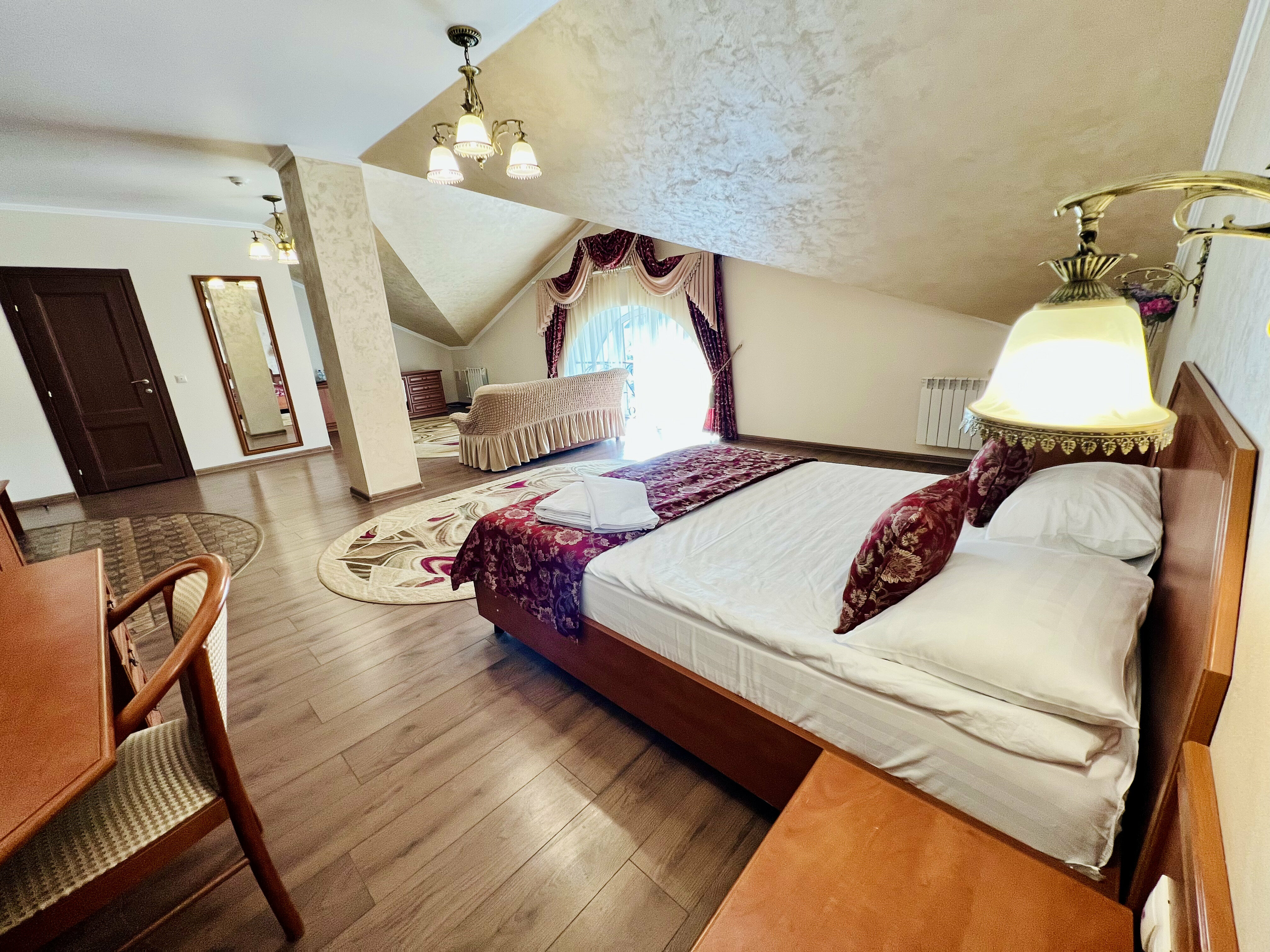 Трехместный номер Делюкс