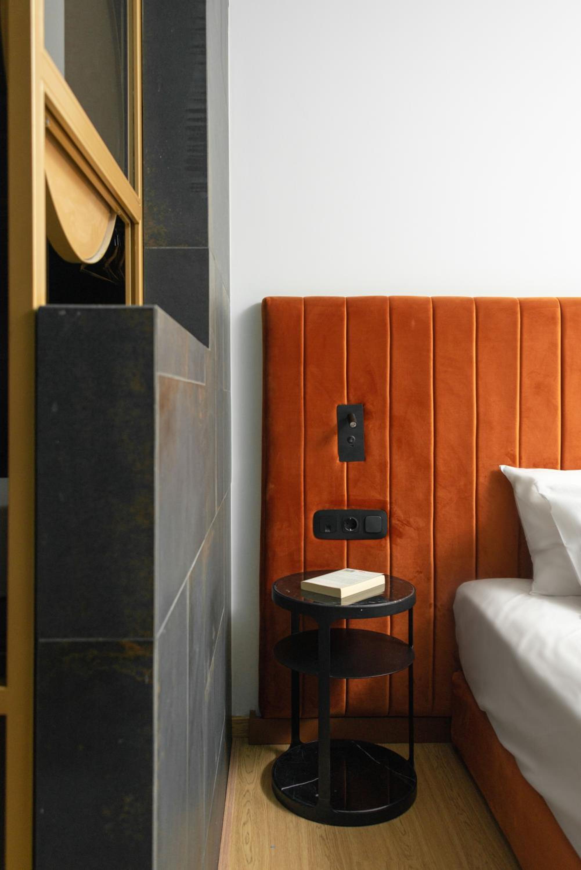 Business Economy Room