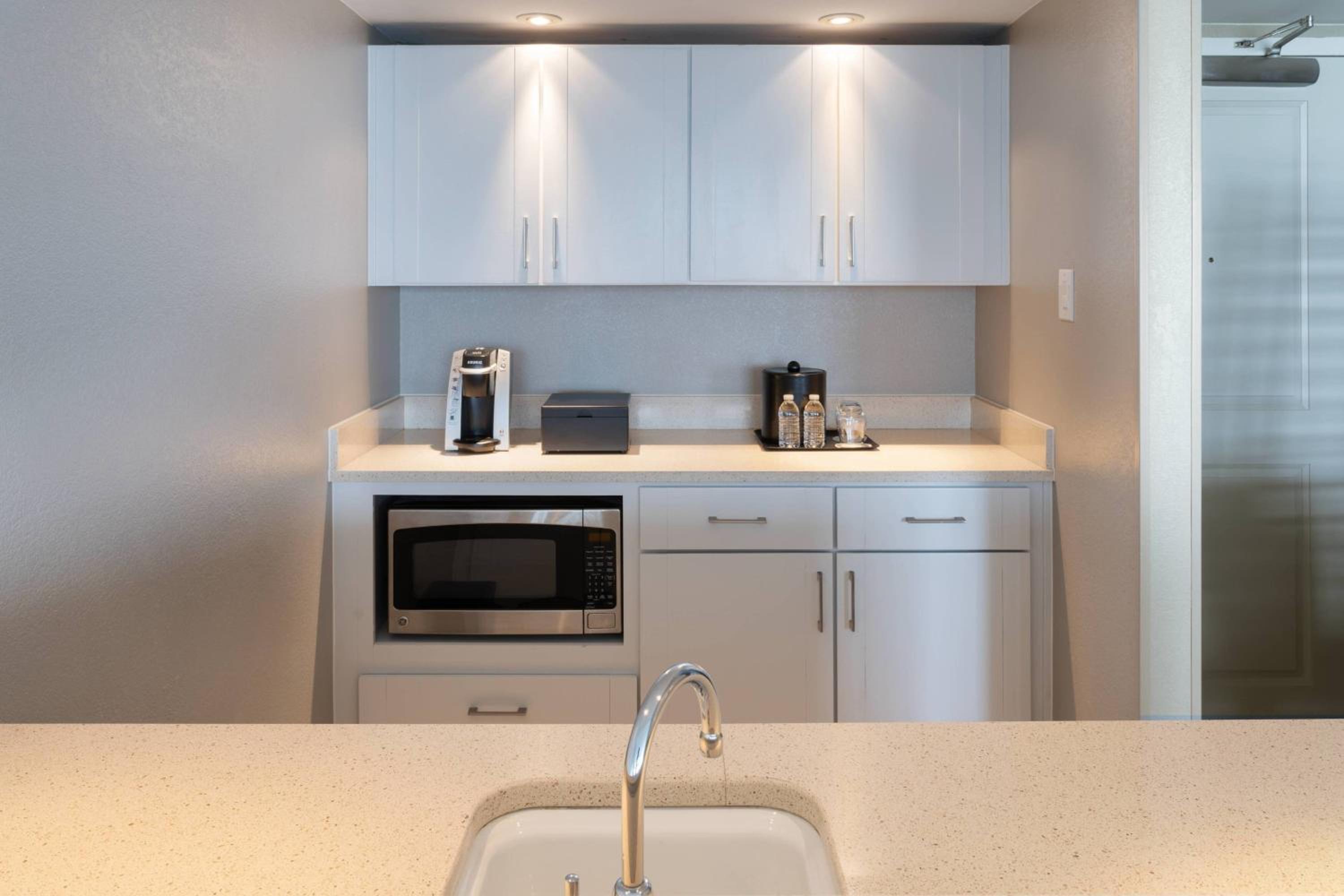 Three Bay Vista King Suite with Sofa Bed