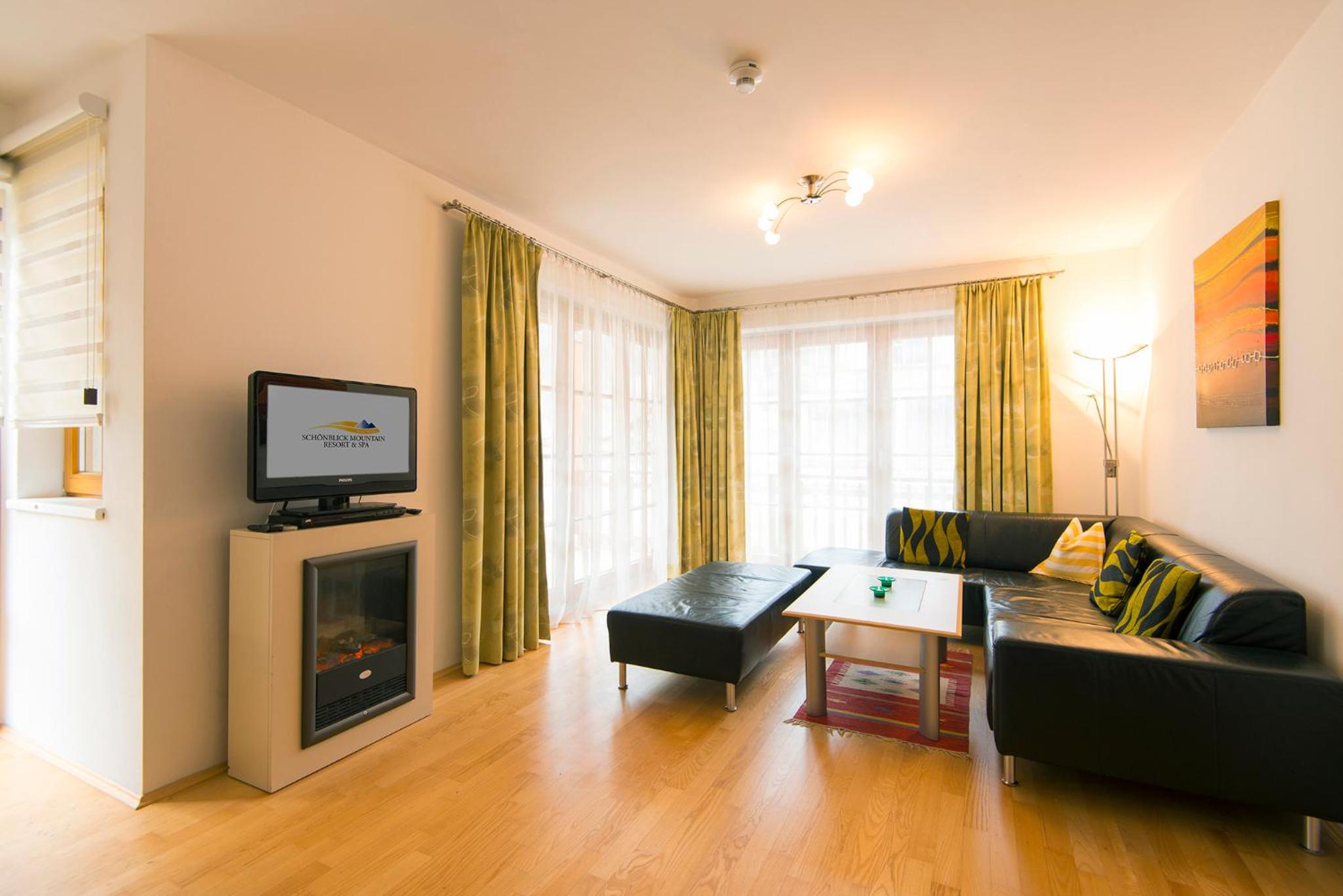 Three-Bedroom Apartmen with Sofa Bed