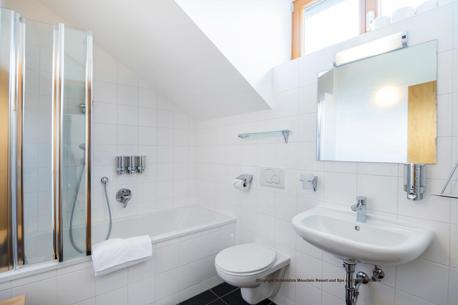 Three-Bedroom Apartmen with Sofa Bed