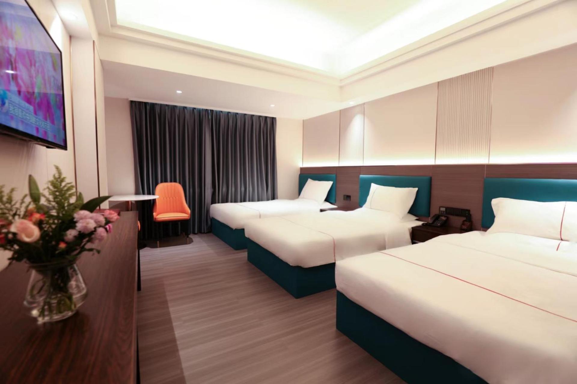 Deluxe Triple Room