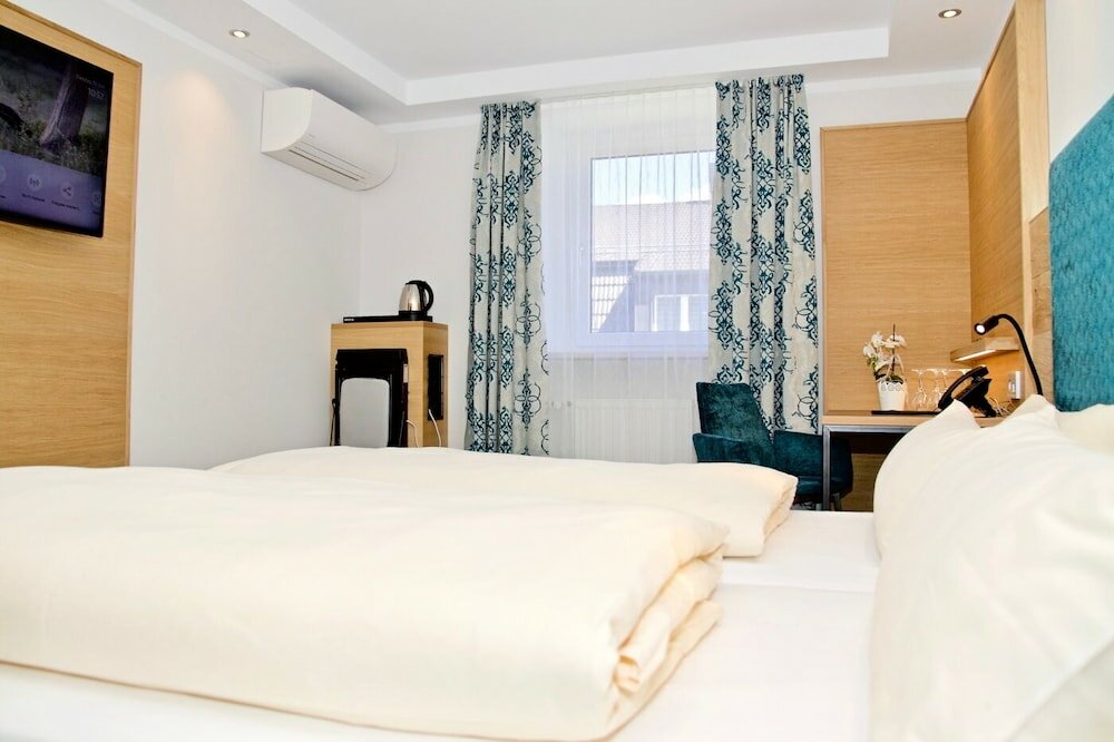 Comfort Quadruple Room, 2 Double Beds