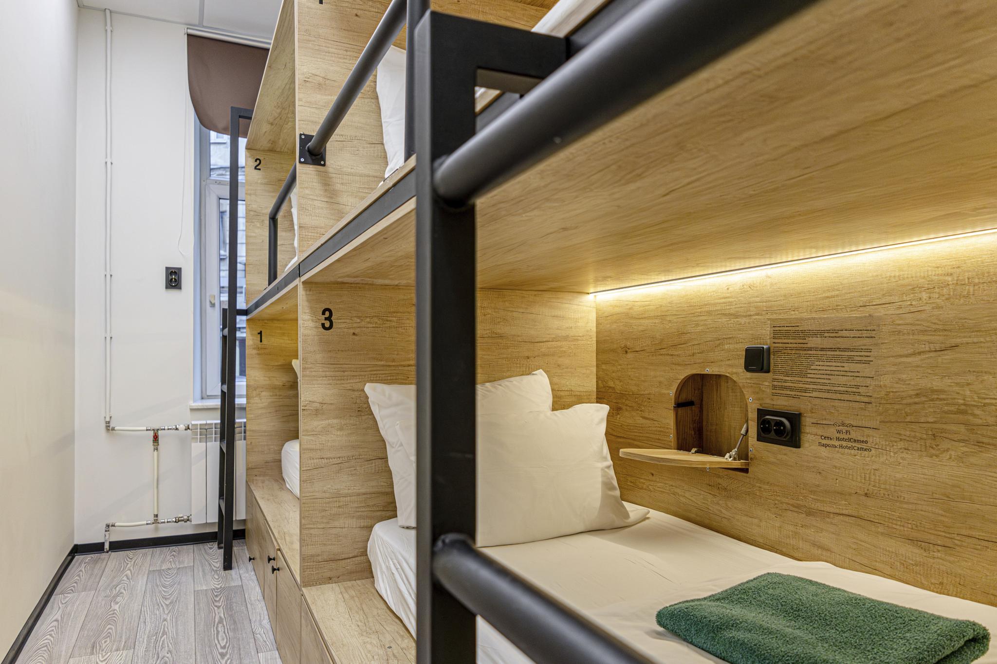 Нижний слип-бокс в 6-местном женском номере