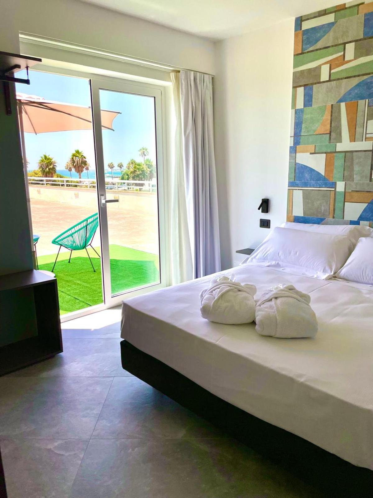 Deluxe Double Room with Sea View