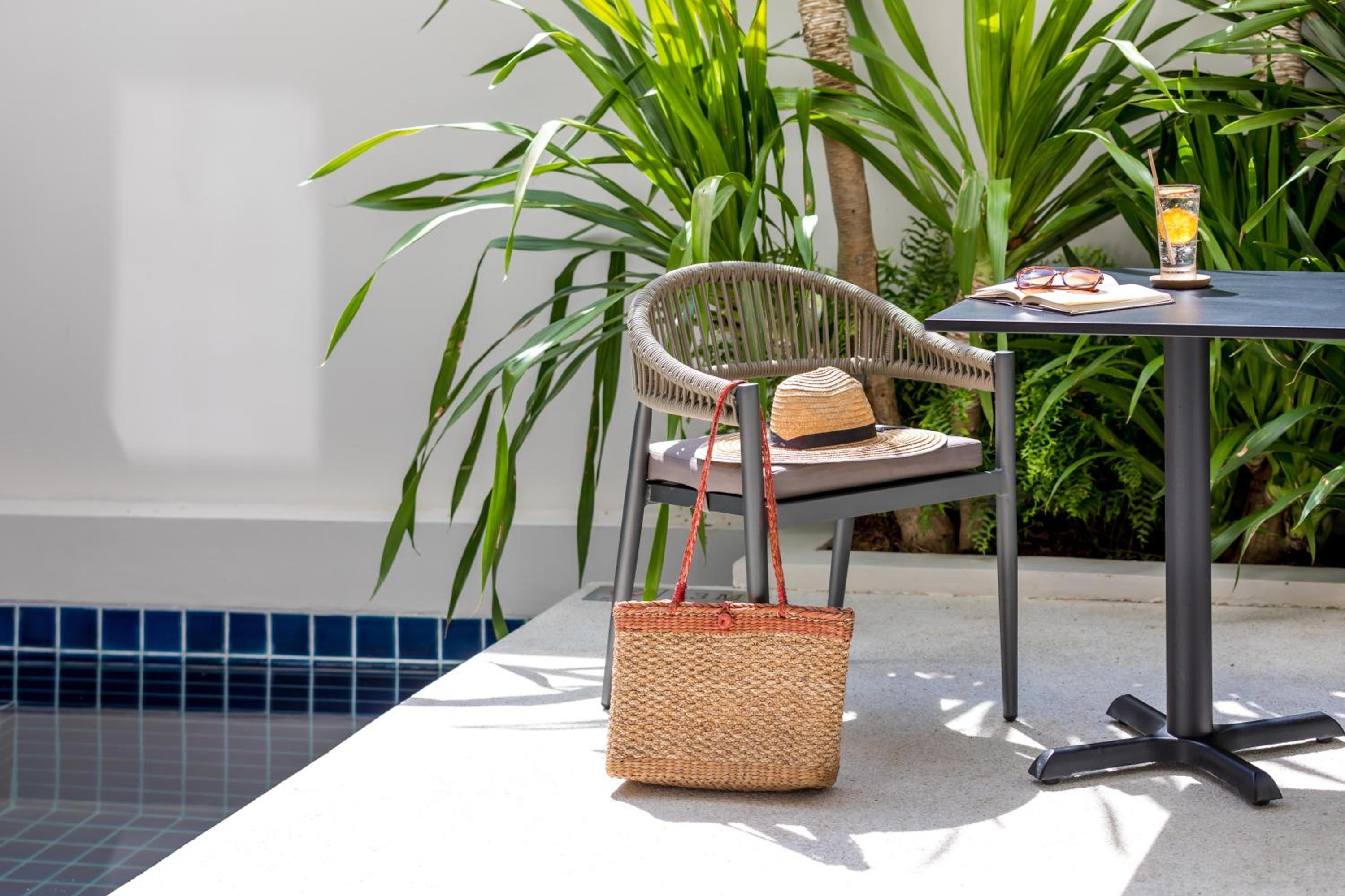 Plunge Pool Suite 1 King