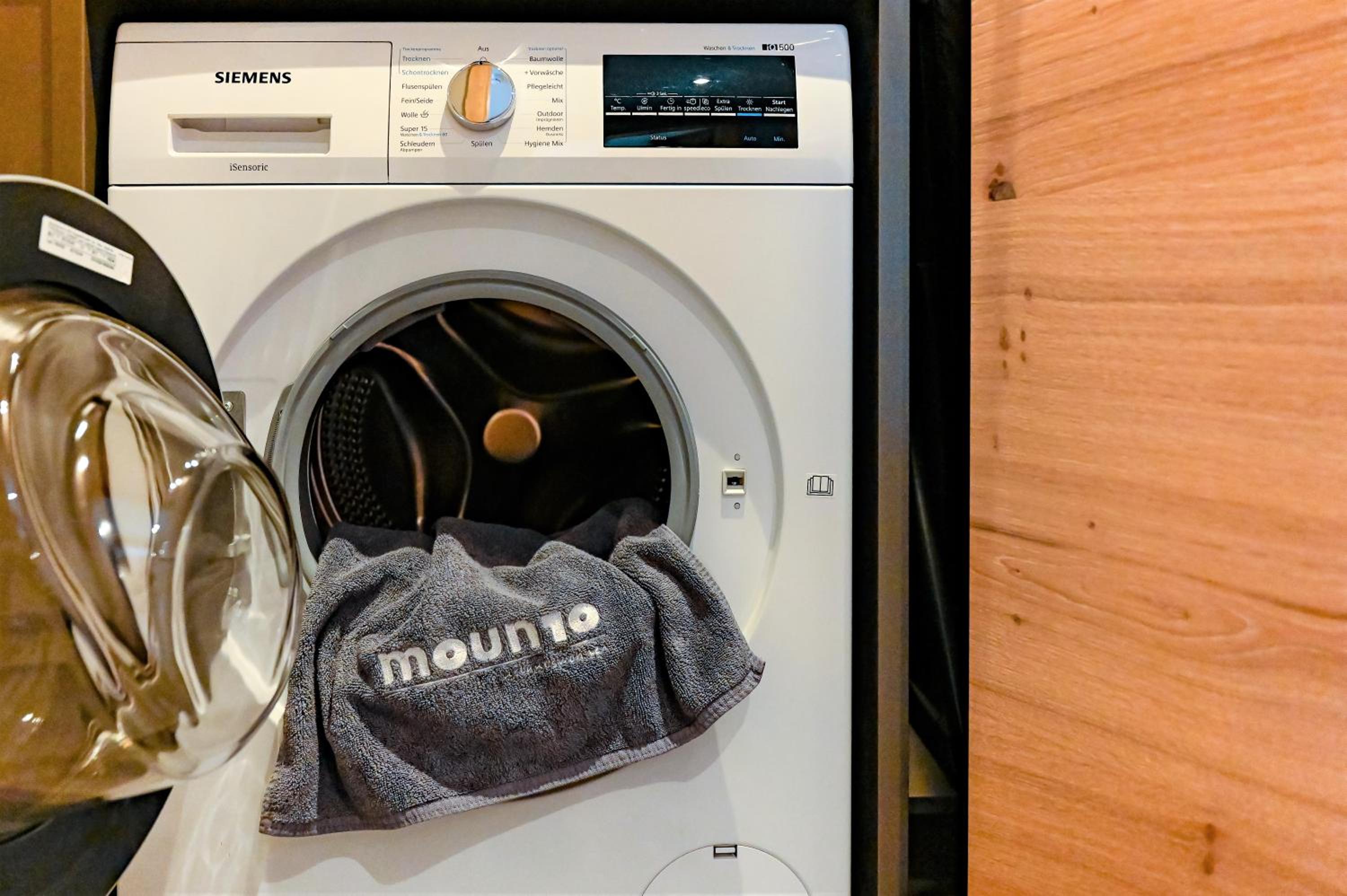 One-Bedroom Apartment with Balcony and Mountain View  