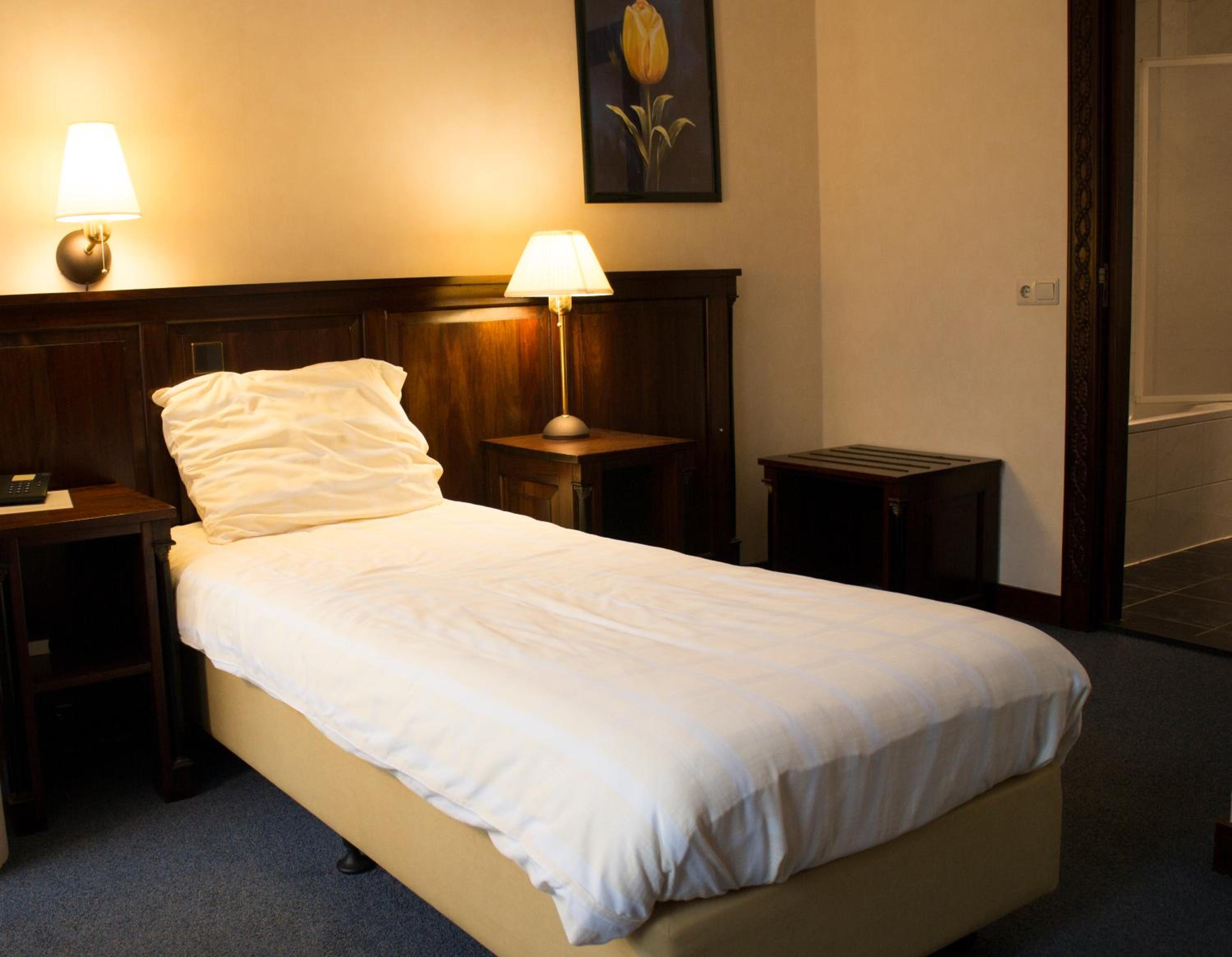 Single Room with Private Bathroom