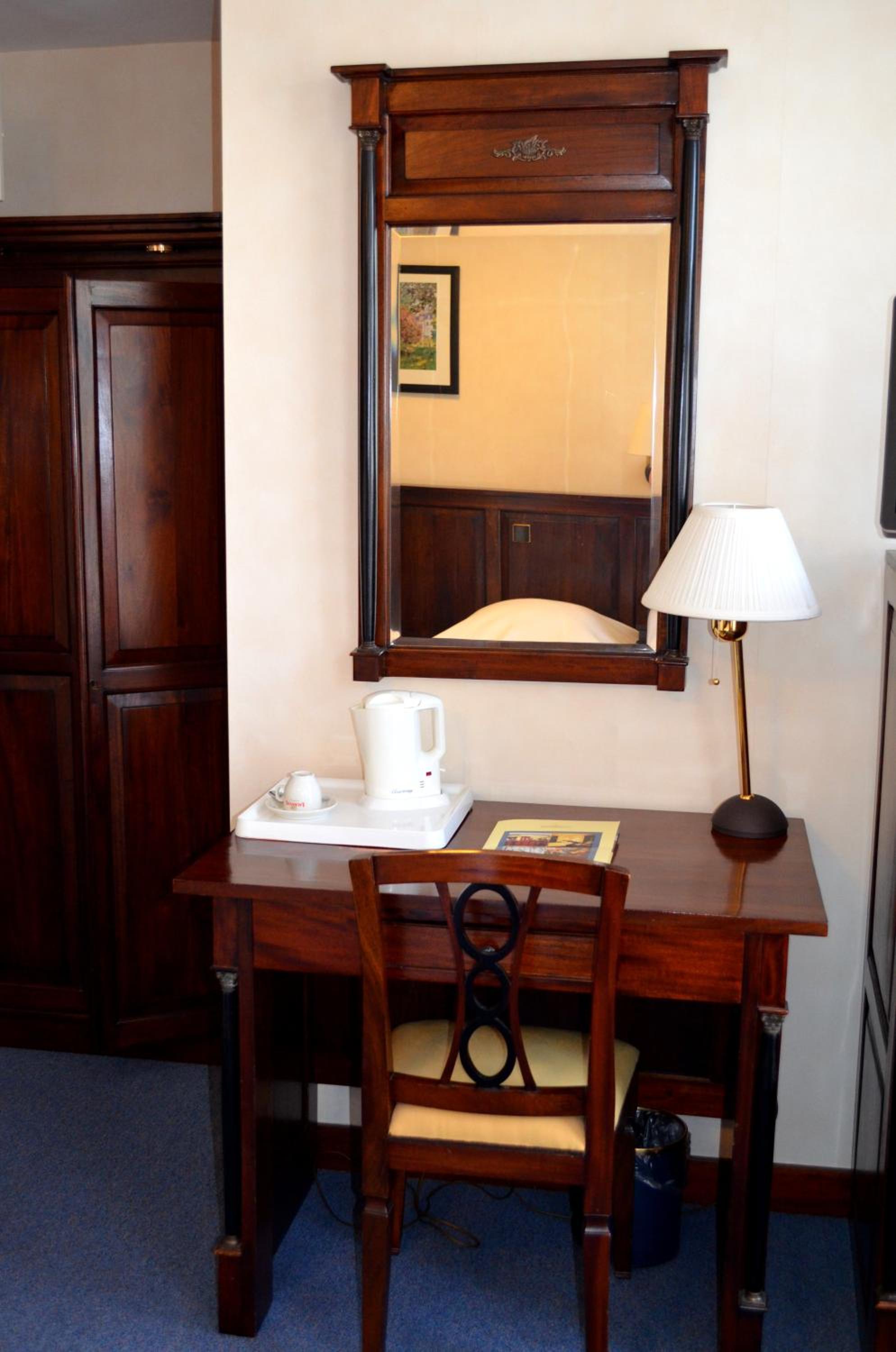 Single Room with Private Bathroom