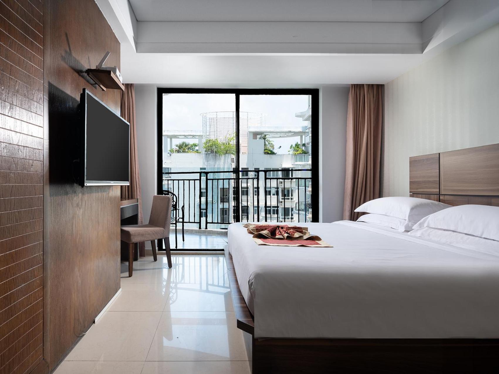Deluxe Double or Twin Room with Sea View
