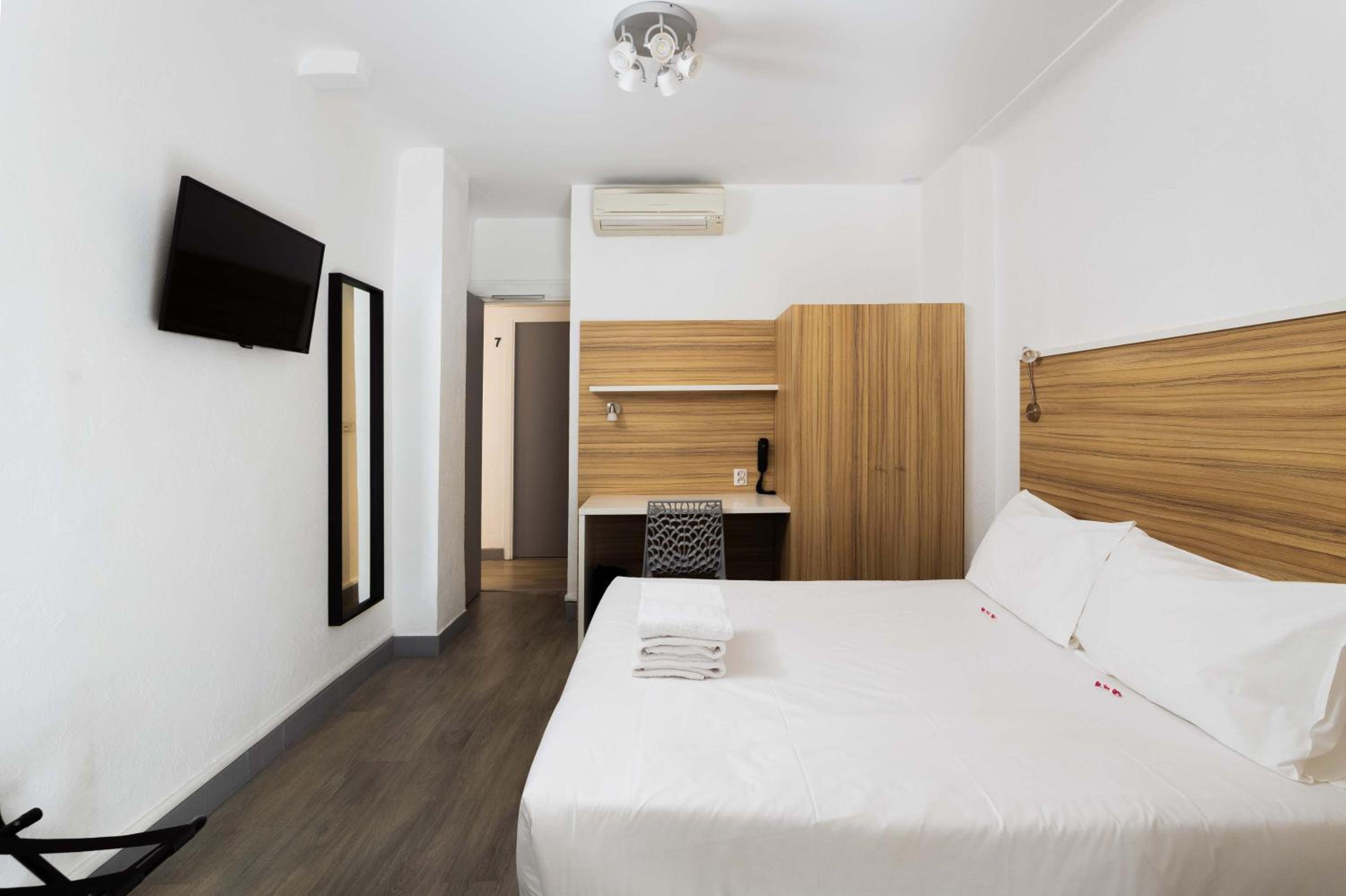 Superior Double Room 20 m2 with Private Terrace