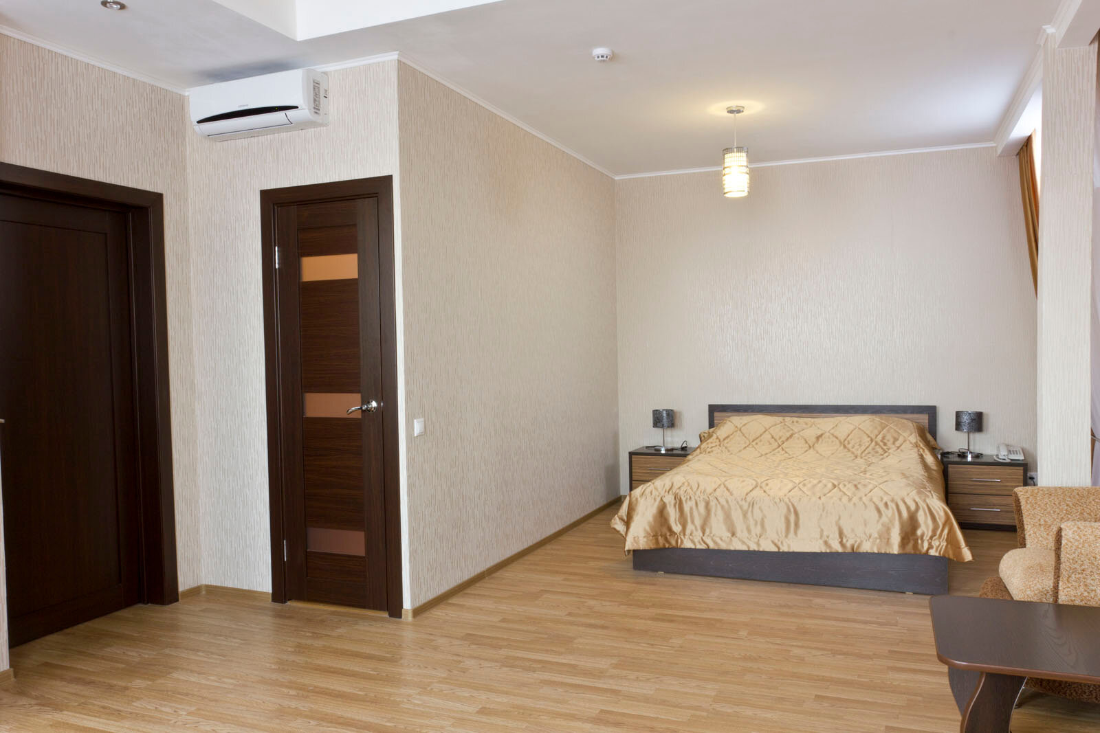 Двухместный номер с 1 кроватью улучшенный