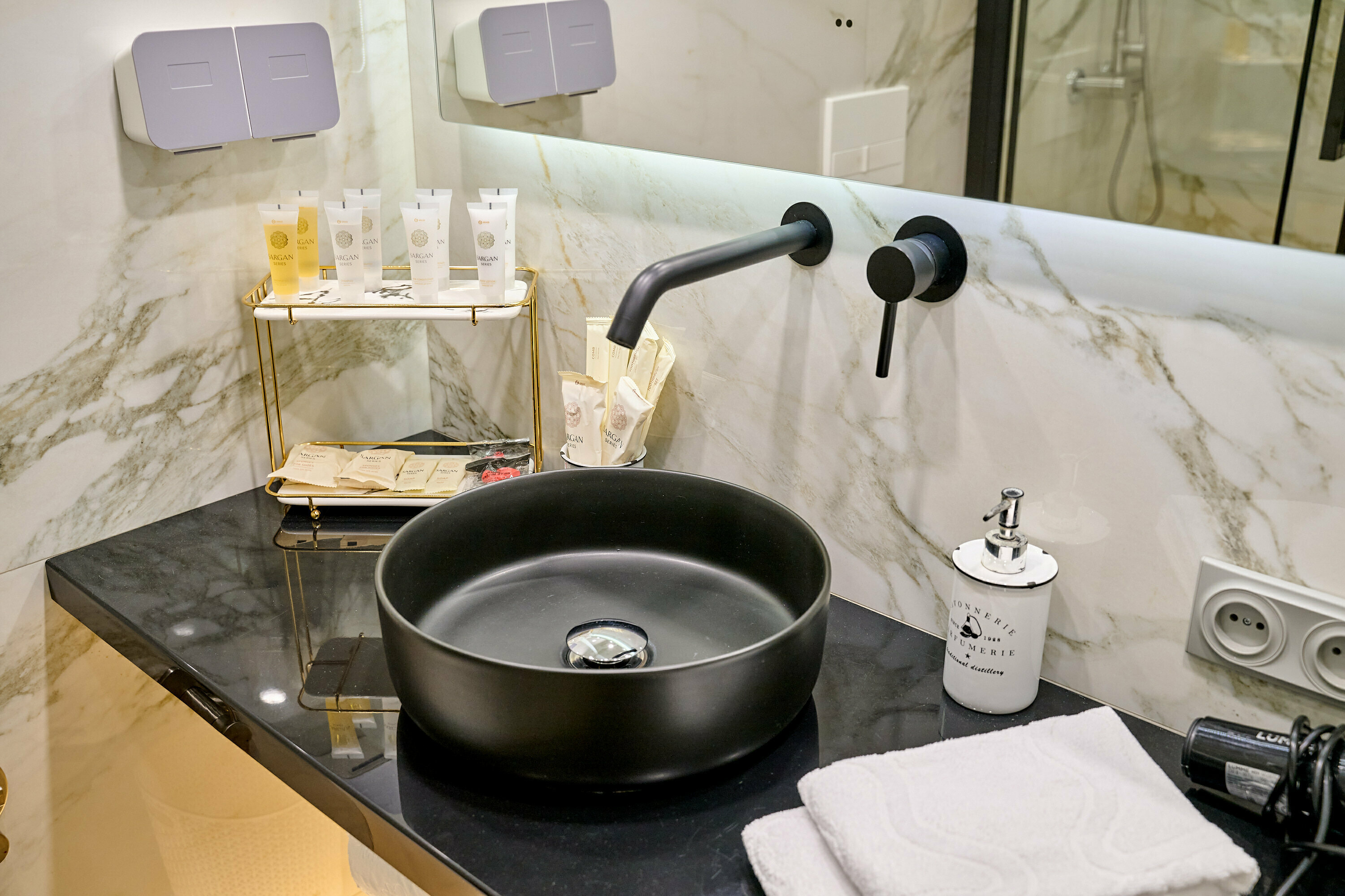 Улучшенный номер с кроватью размера «king-size»