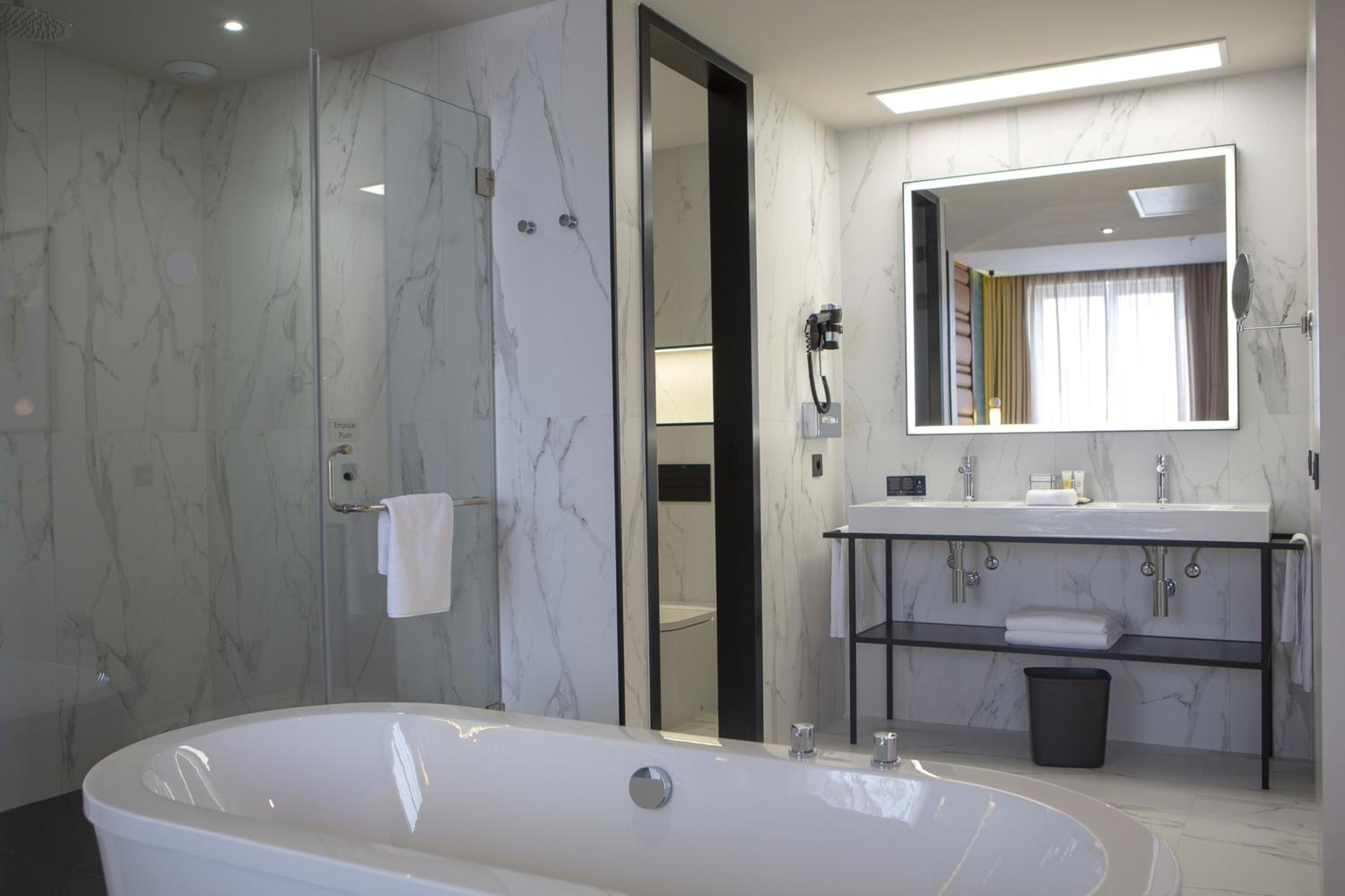 Presidential Suite Package