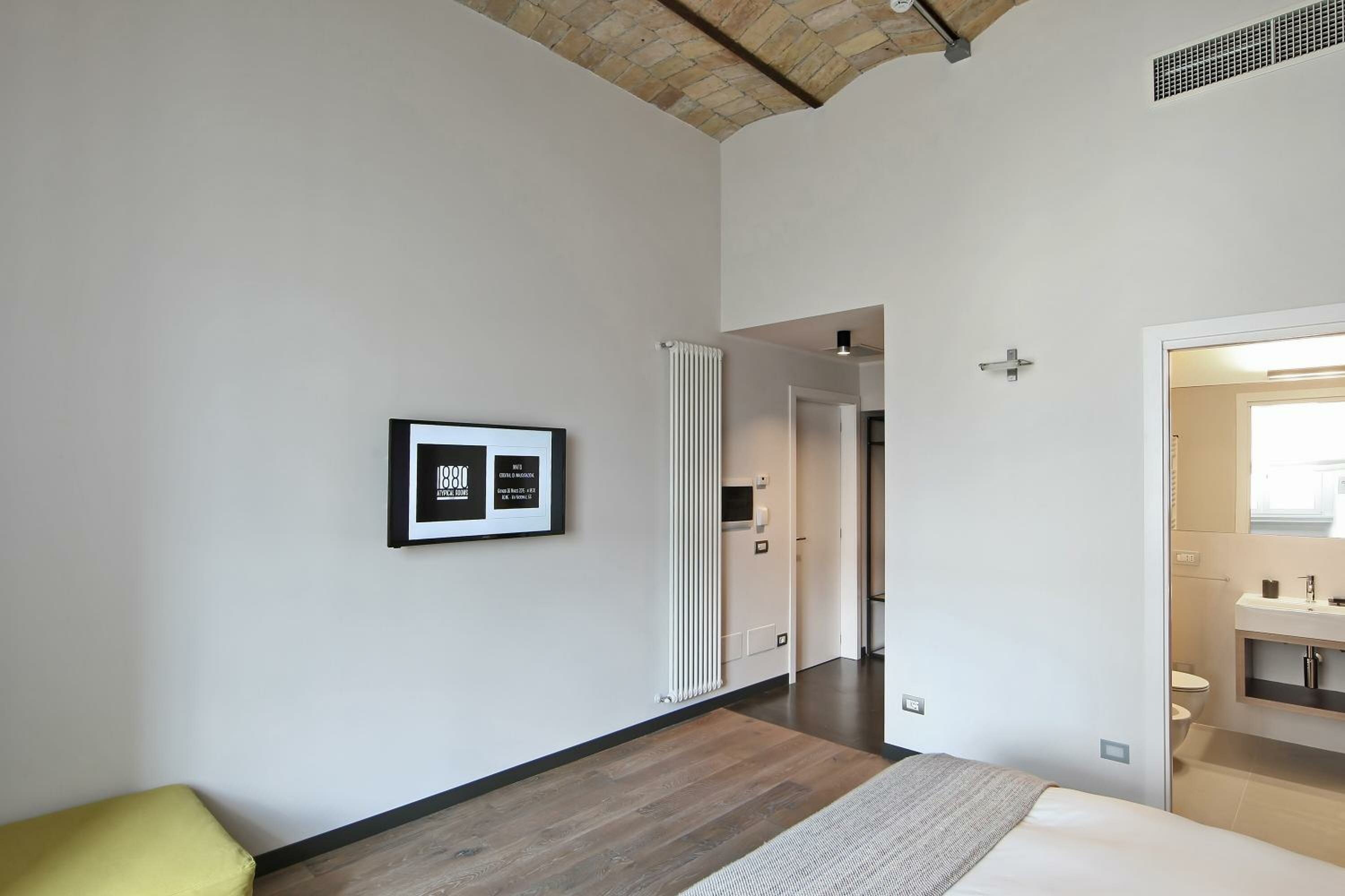 Annex Building Room with View