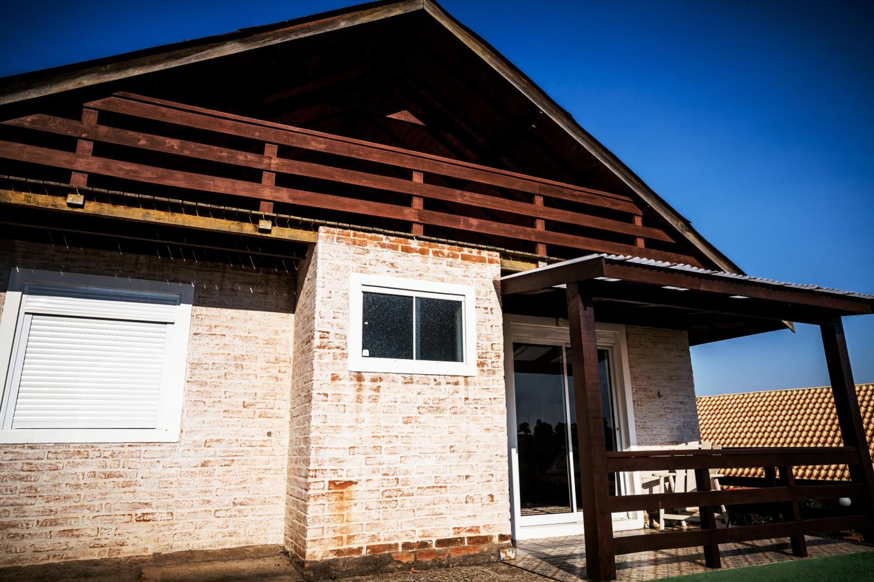 Family Room with Mountain View