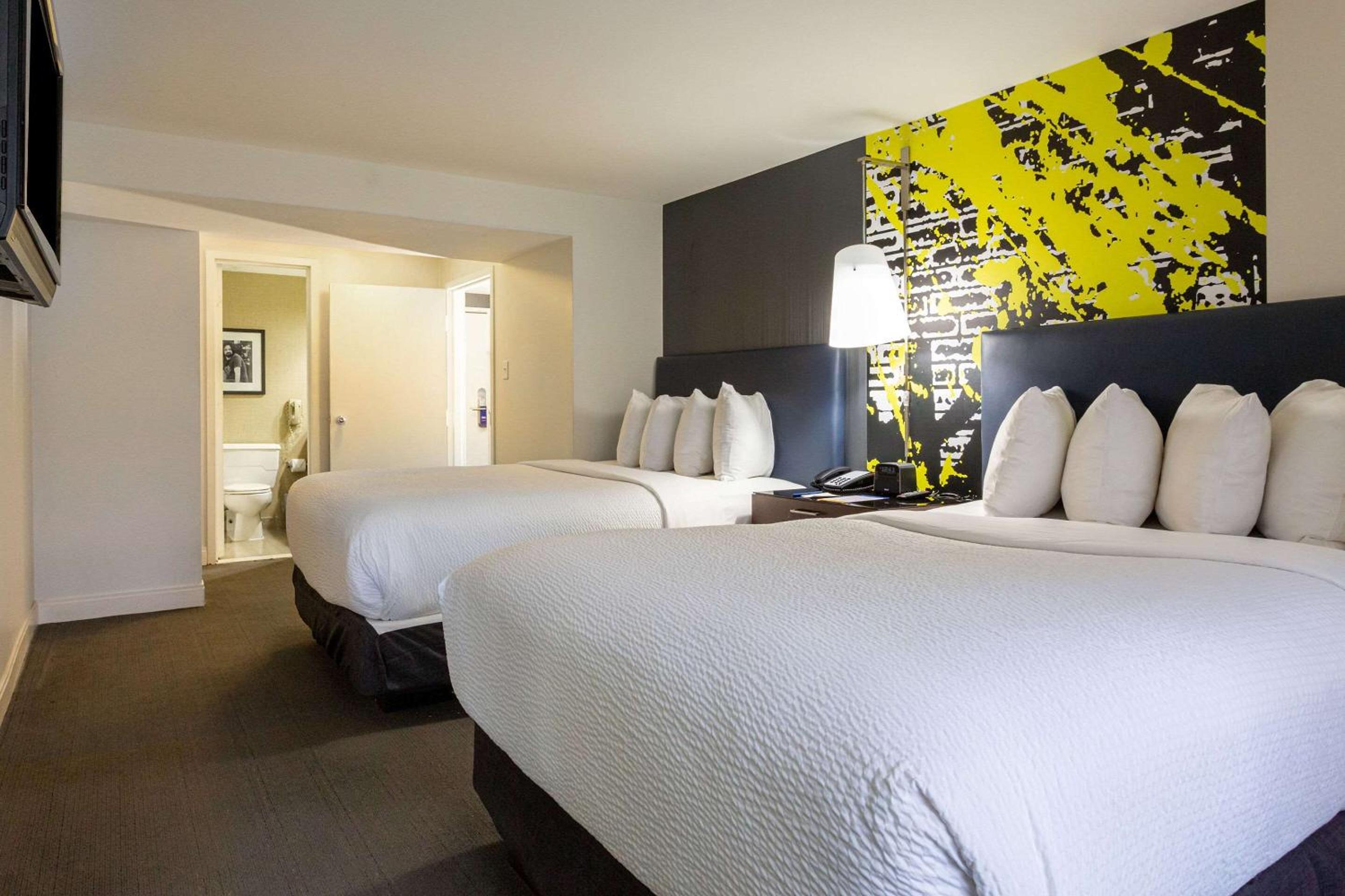 Double Room with Two Double Beds and Roll-In Shower - Accessible/Non-Smoking