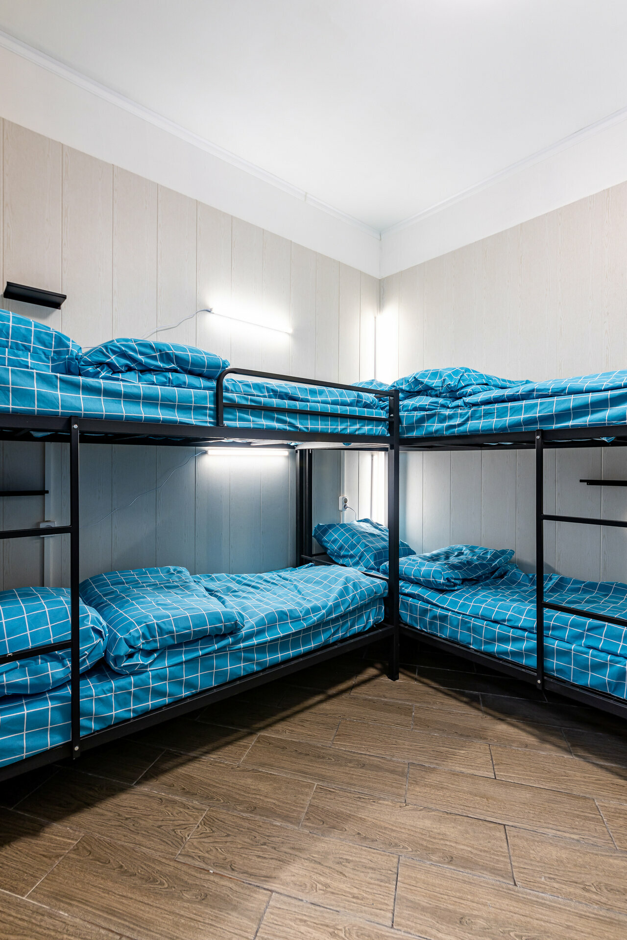 Кровать в общем 6-местном номере