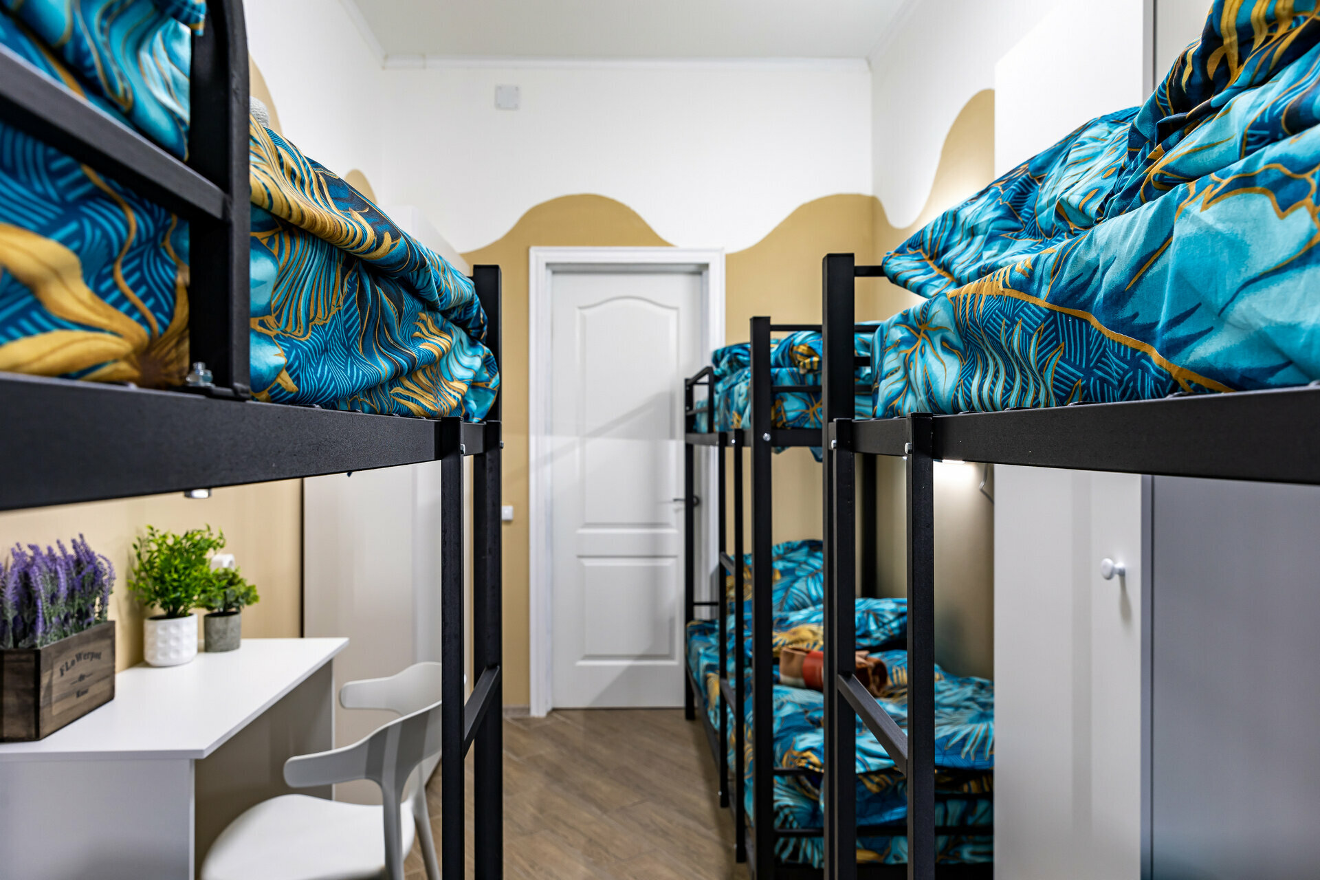 Общий 6-местный номер для мужчин и женщин