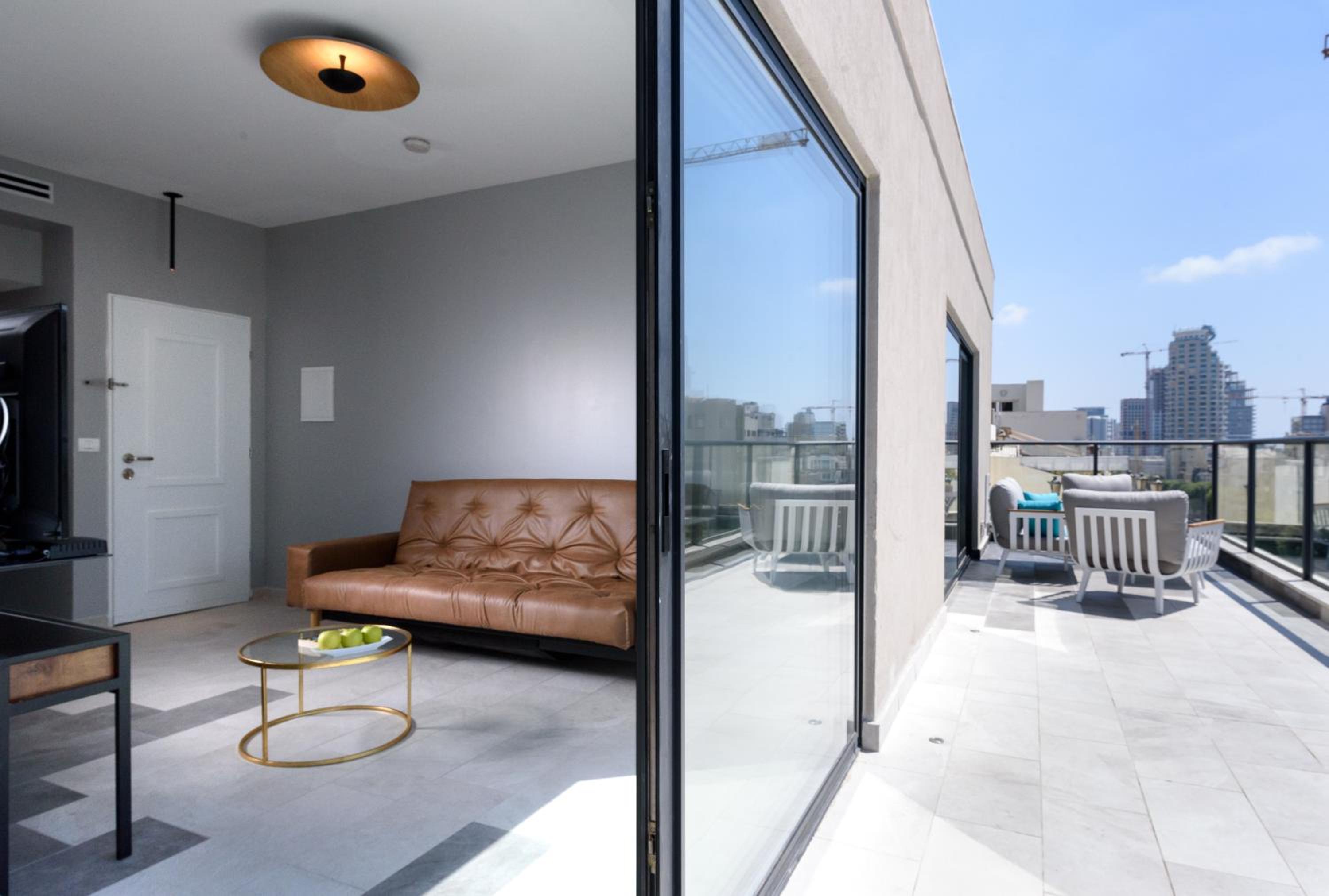 Deluxe One Bedroom Suite with Balcony