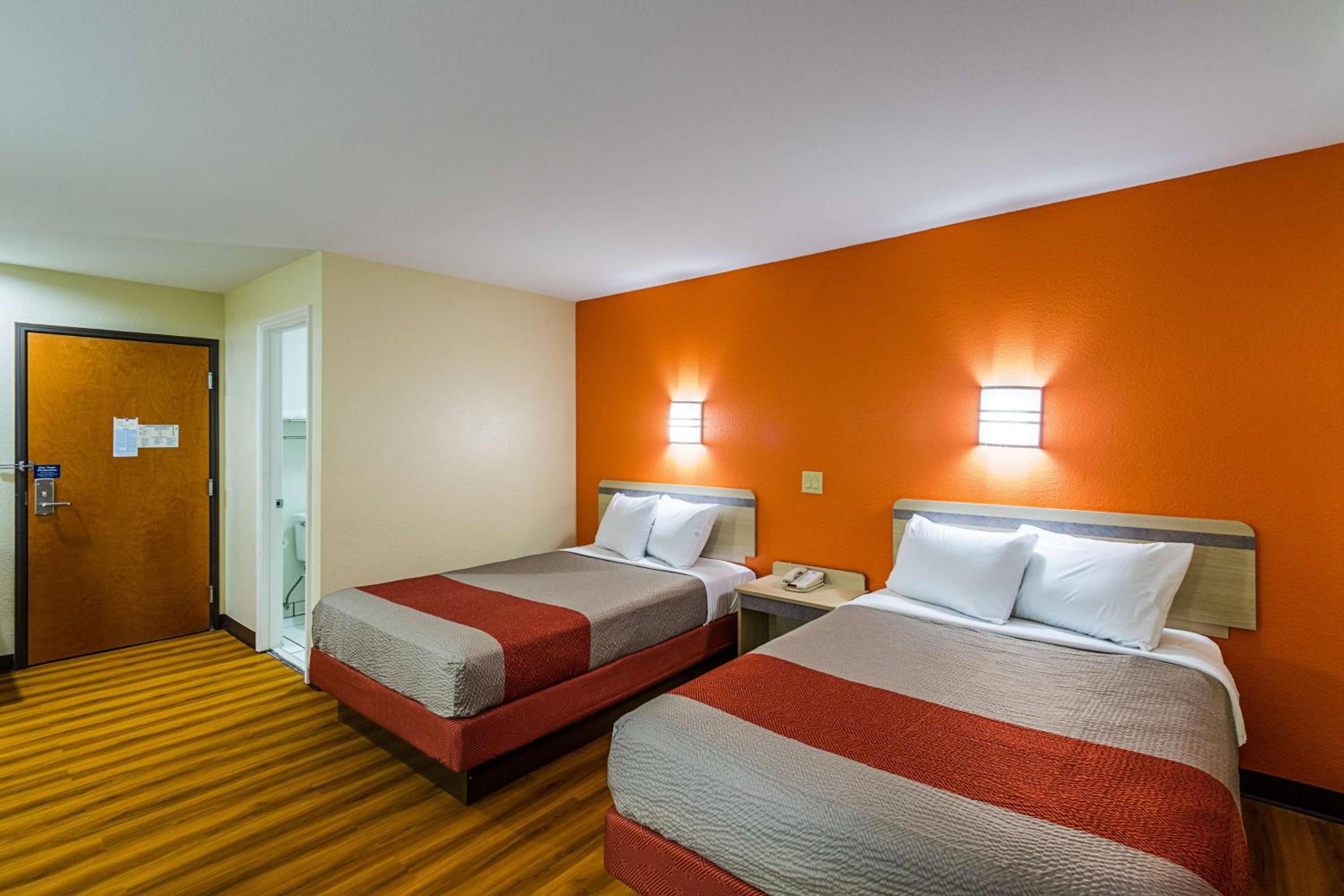 Quadruple Room - Non-Smoking