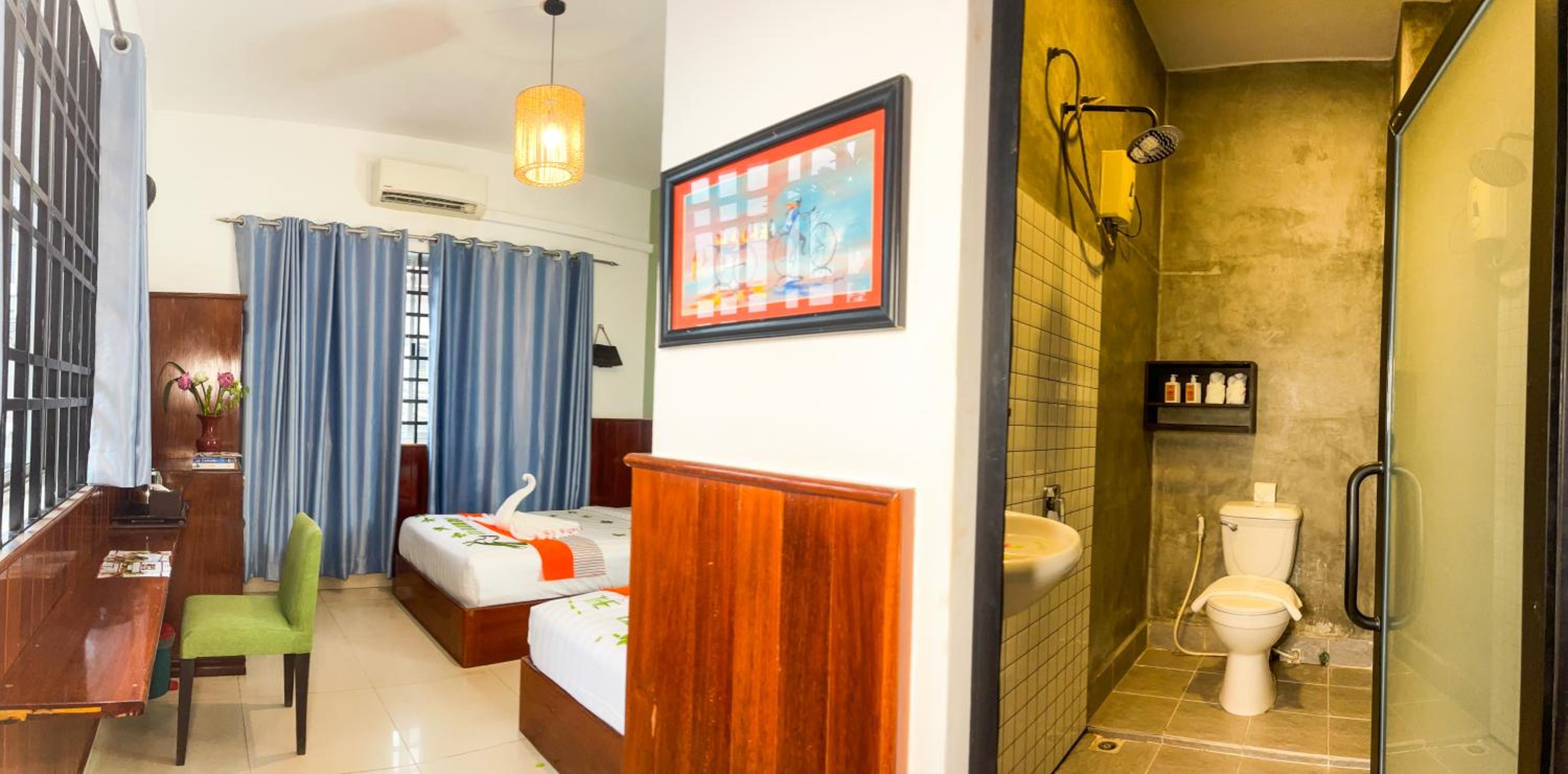 Deluxe Twin - Free Pickup