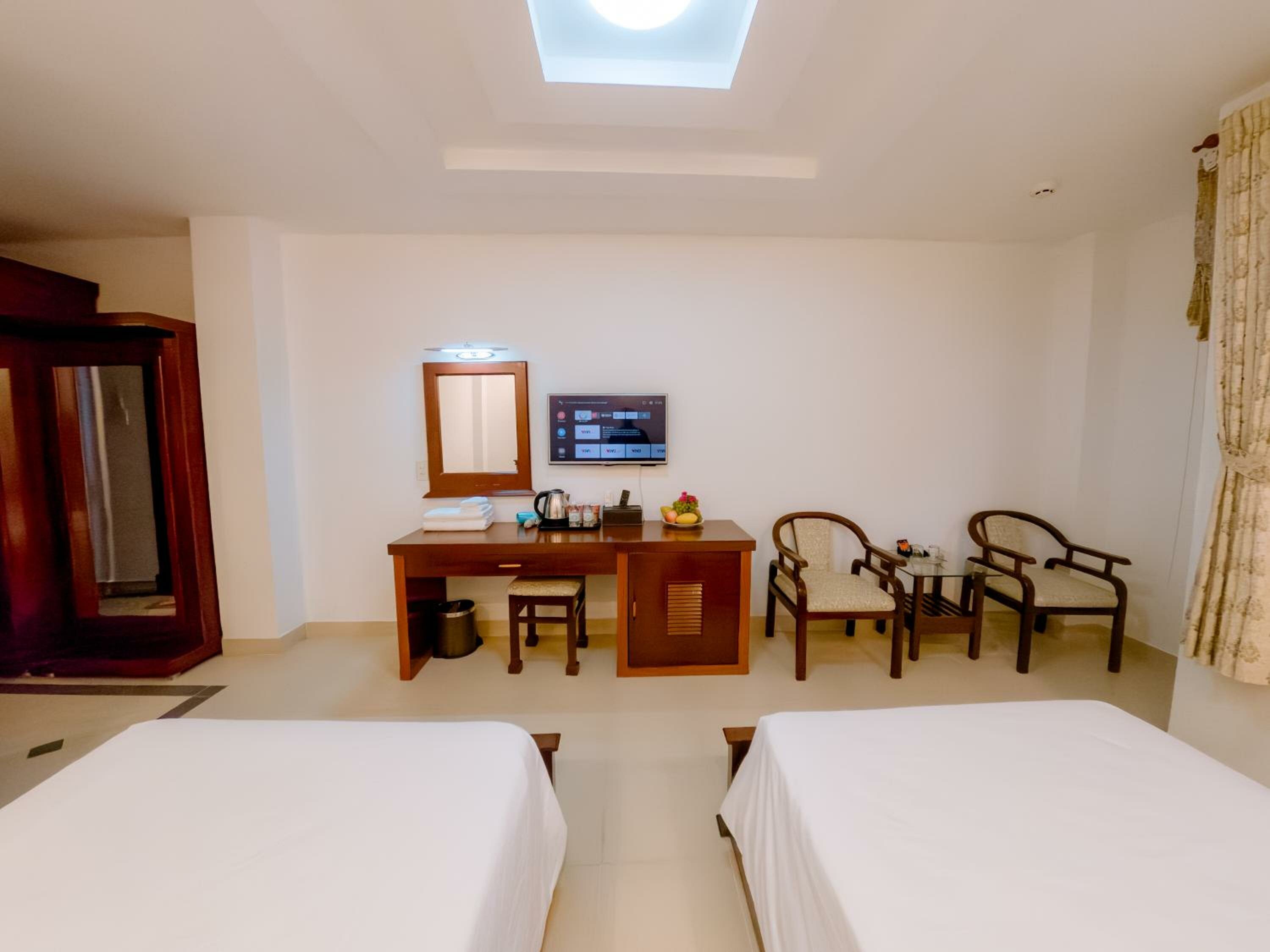 Superior Twin Room With City View