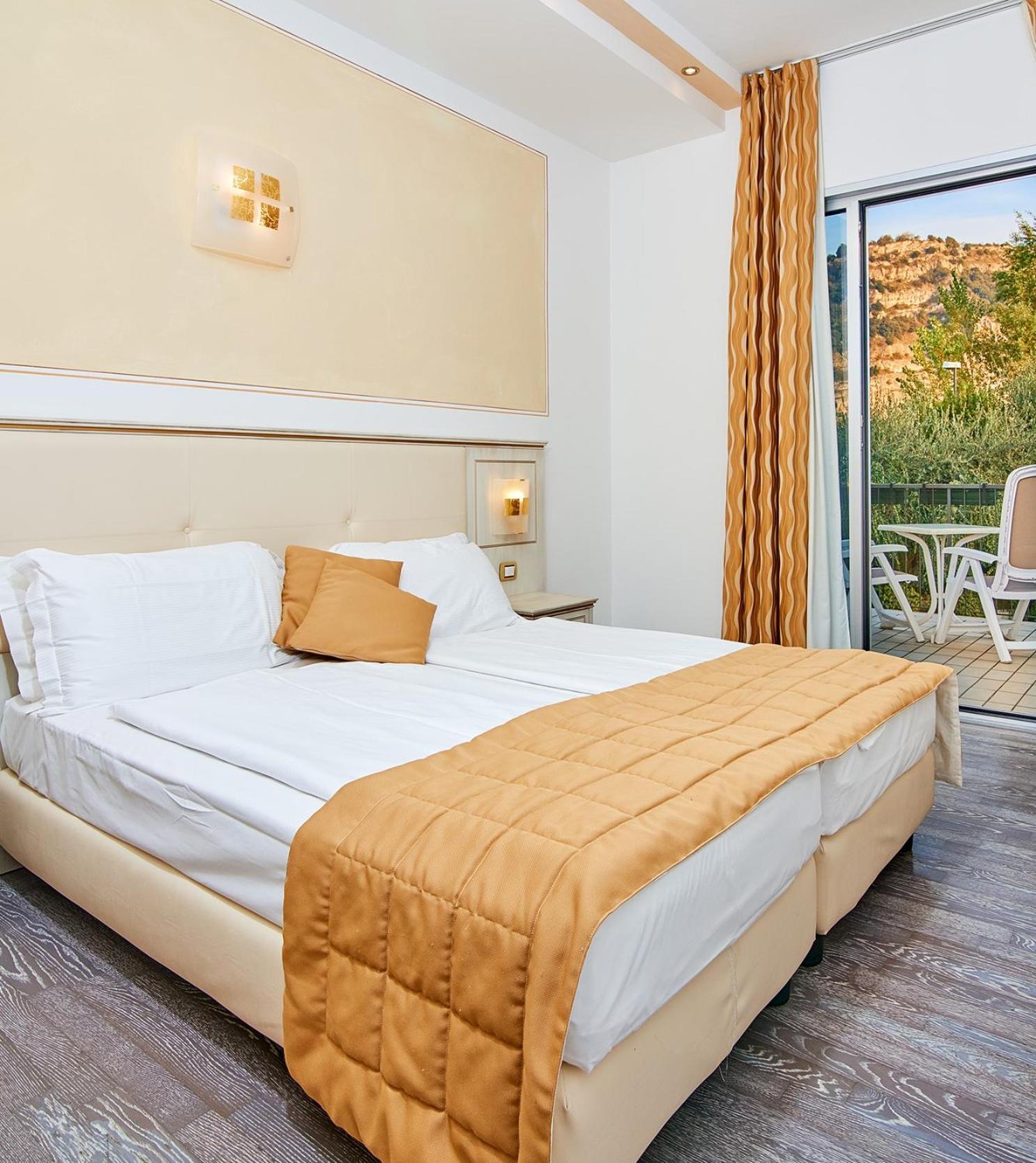 Superior Double or Twin Room with Balcony