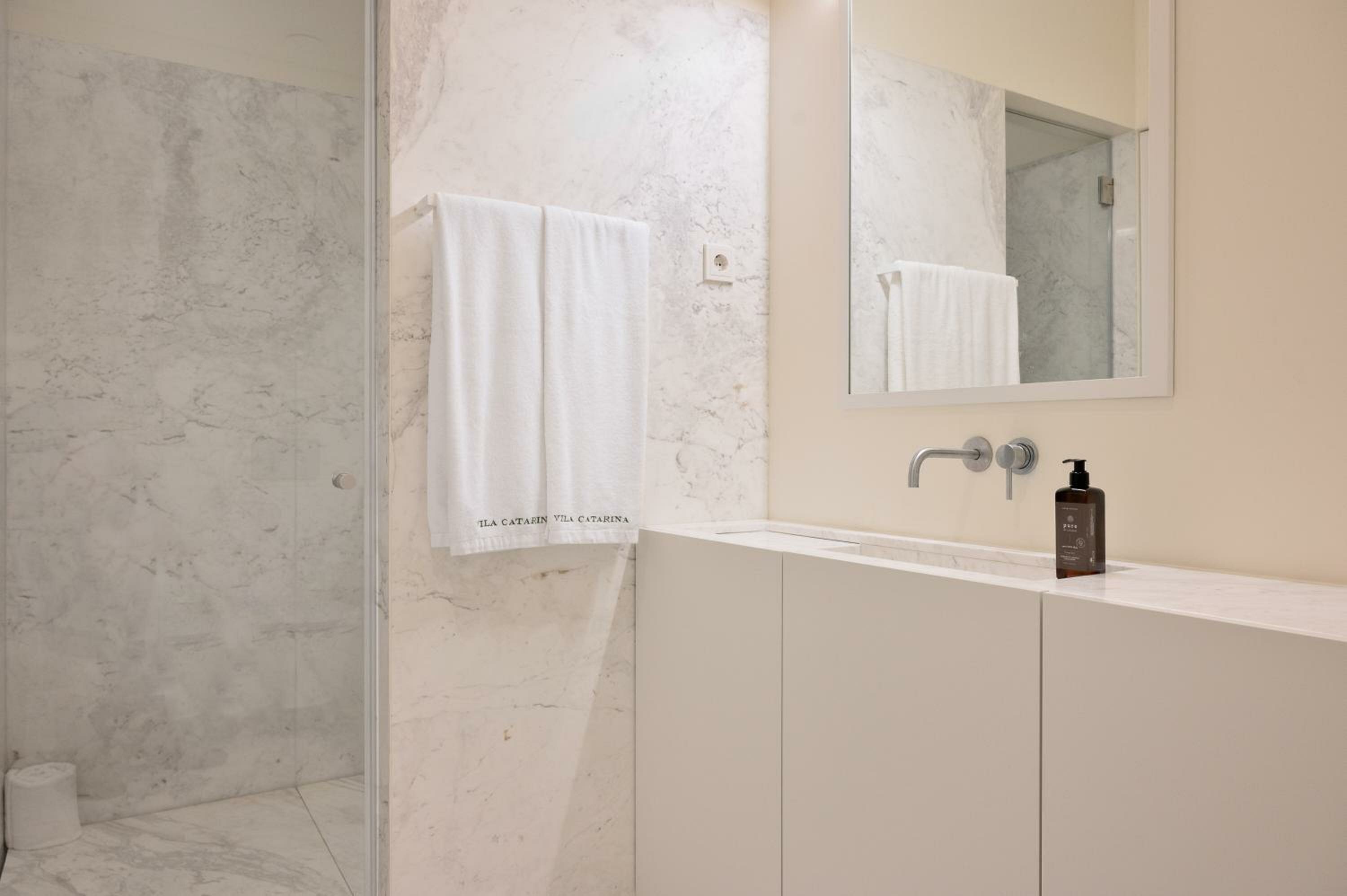 Superior Single/Double Apartment with Balcony and City View