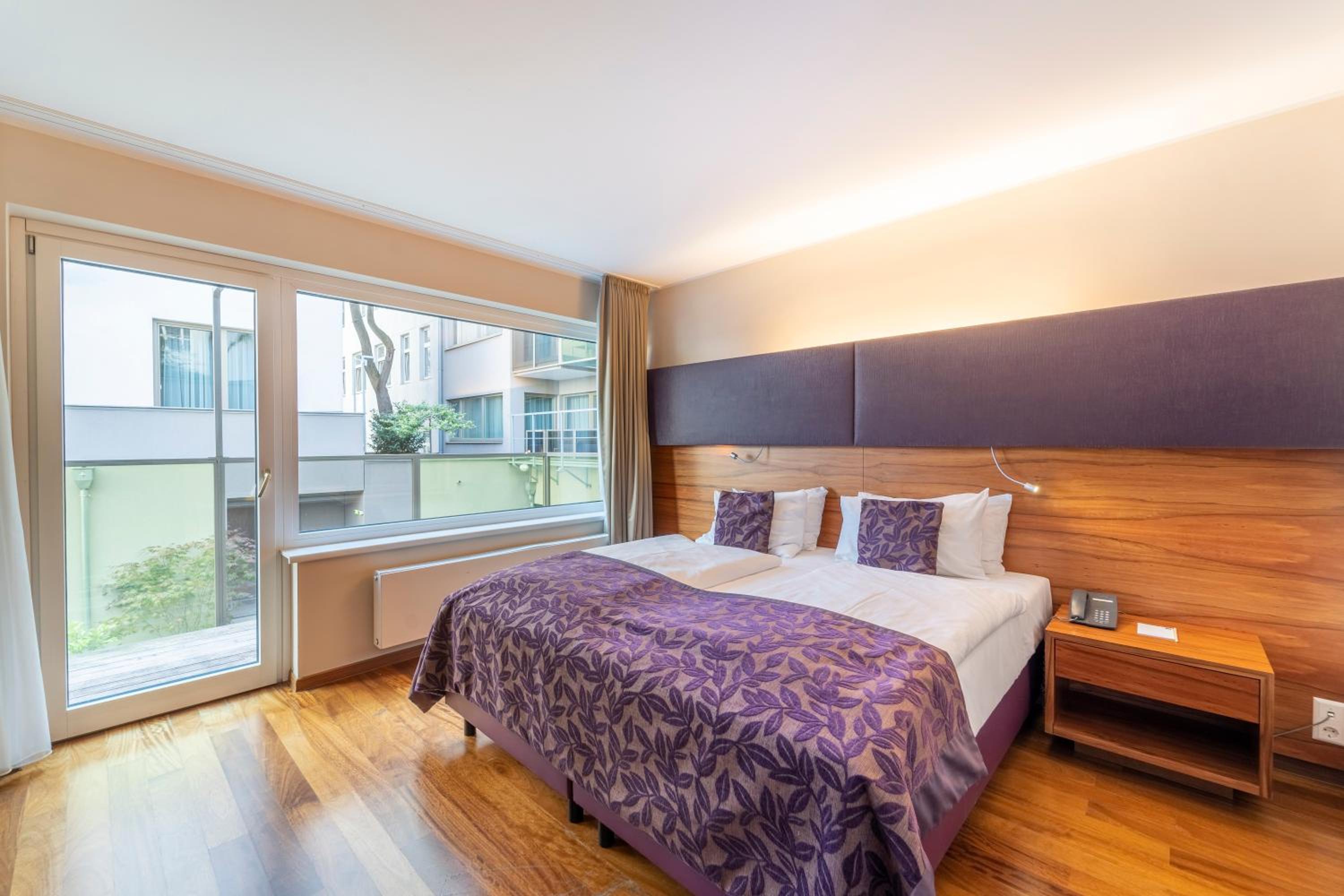 One-Bedroom Apartment with Balcony