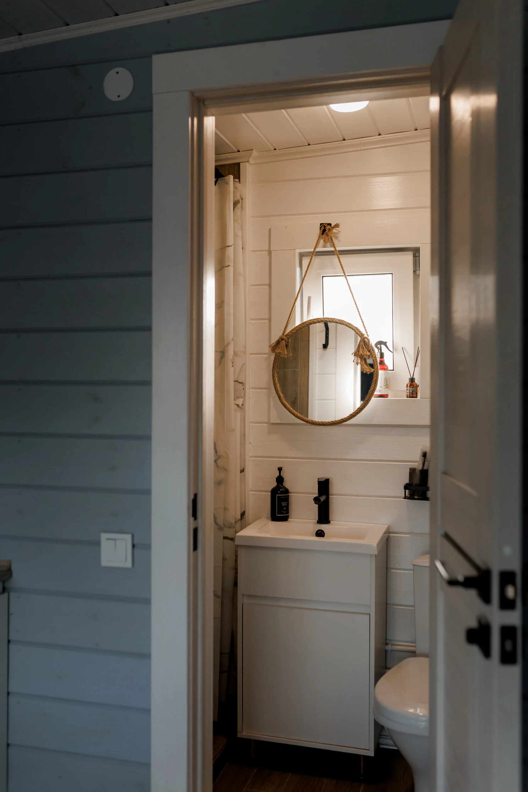 Дом №2 + банный чан(3000р) + баня(3000р)