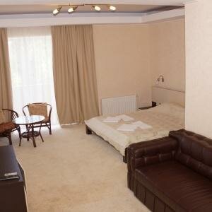 Люкс White с балконом 2 этаж